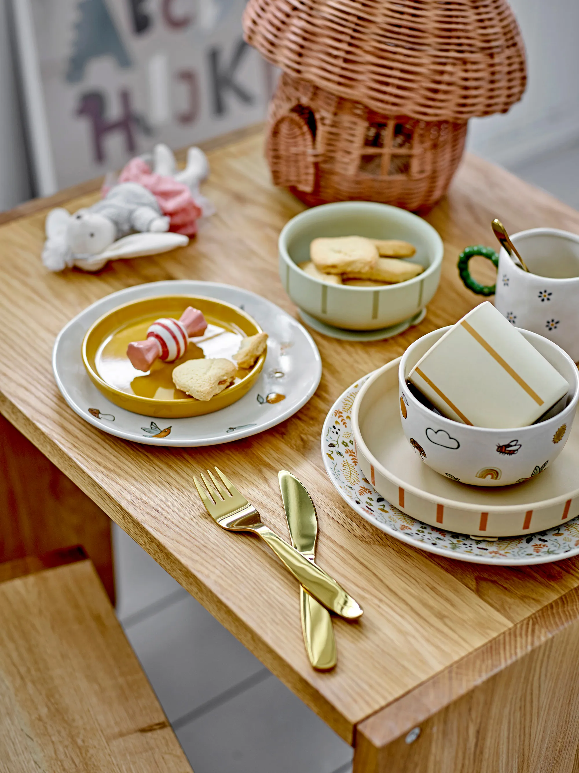 Van Well Safari kinderservies, 3-delig porseleinen servies met dierenmotieven met beker, schaal en bord, ideaal als cadeau