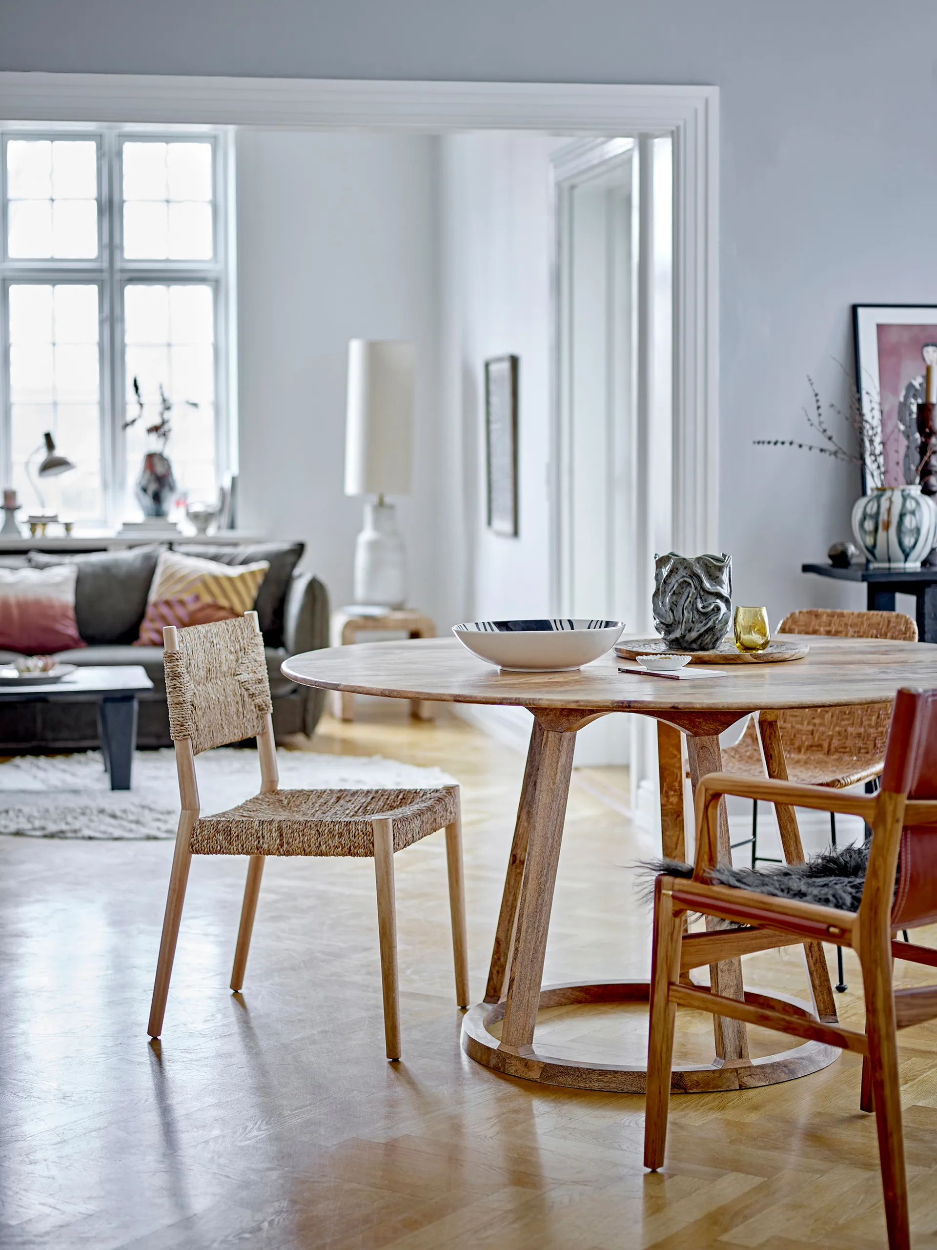 Avalon eettafel Ø145 cm, Mangohout Bloomingville