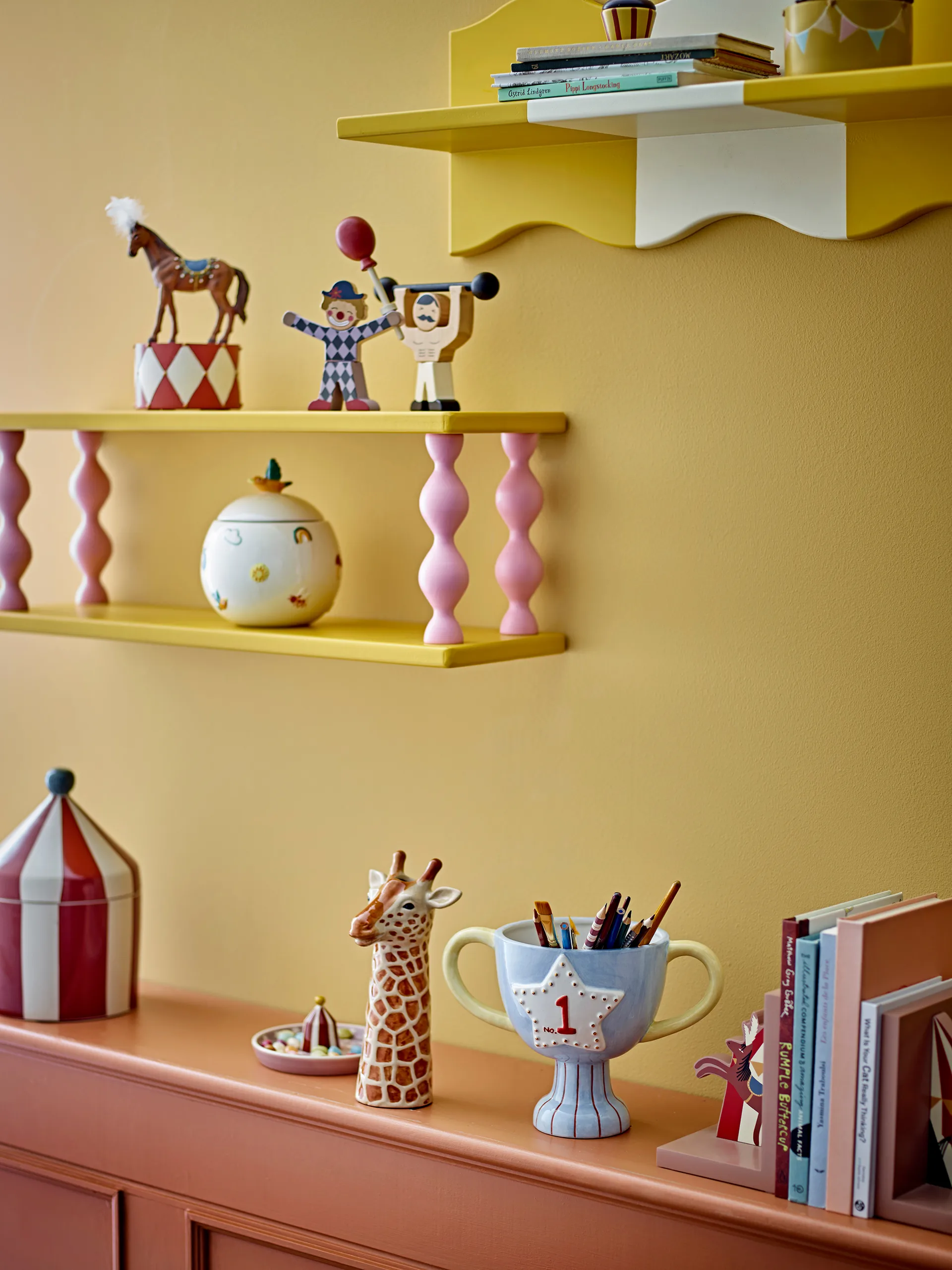 Bibiola plank 60x21,5 cm, Geel Bloomingville