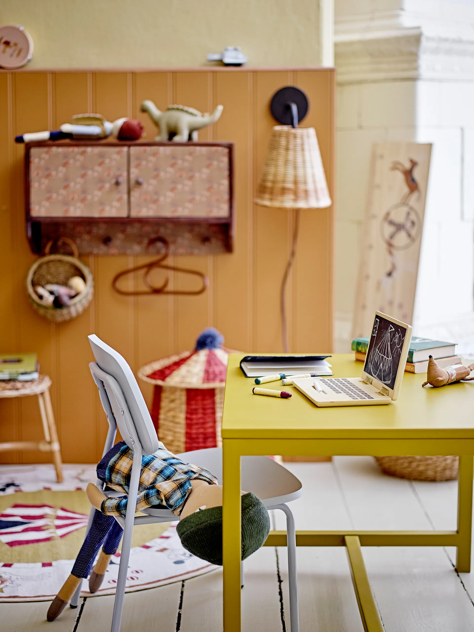 Birsen mand met deksel Ø40 cm, Natuur-rood Bloomingville