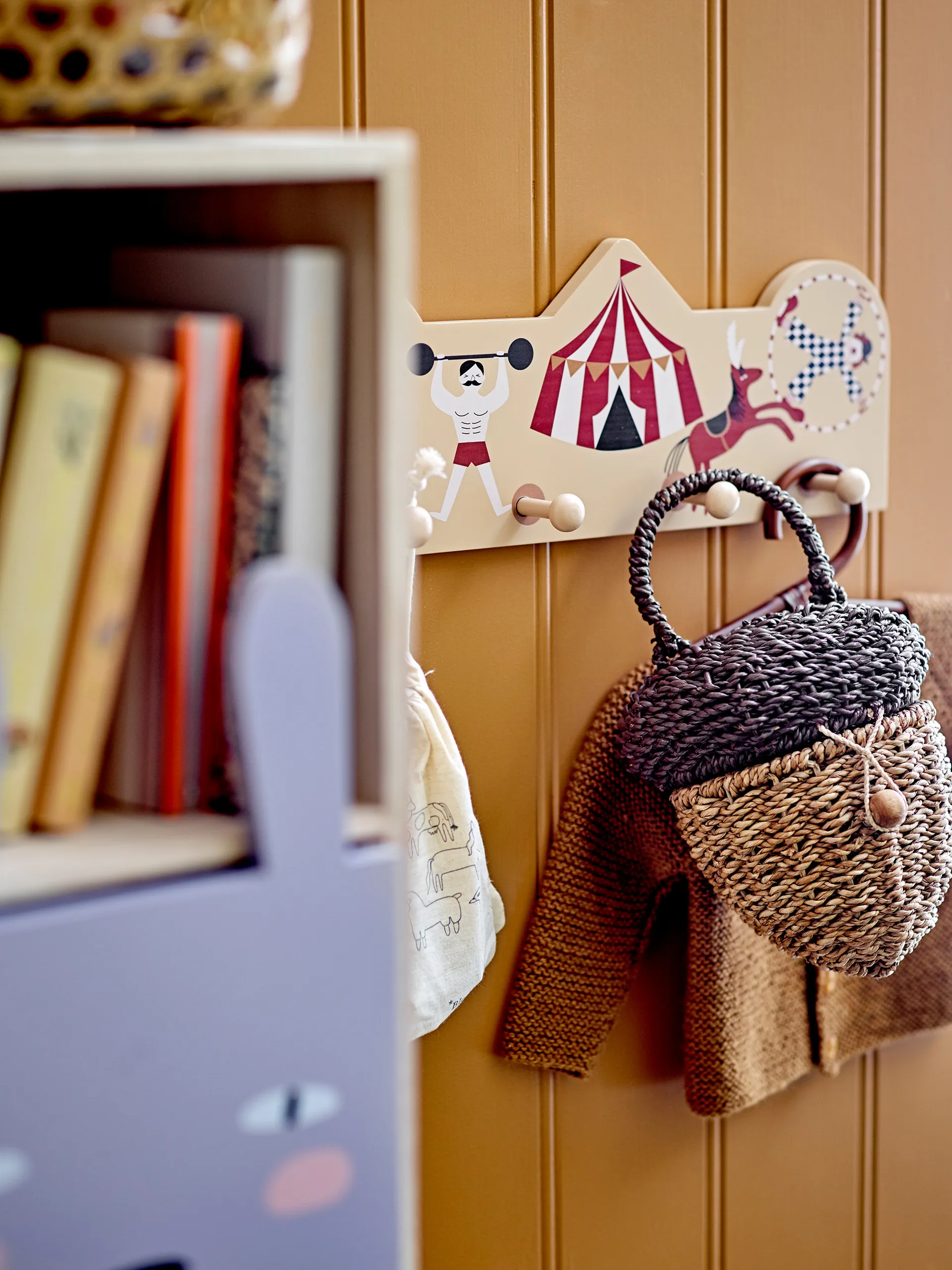 Calle boekenkast met laden, Natuur Bloomingville