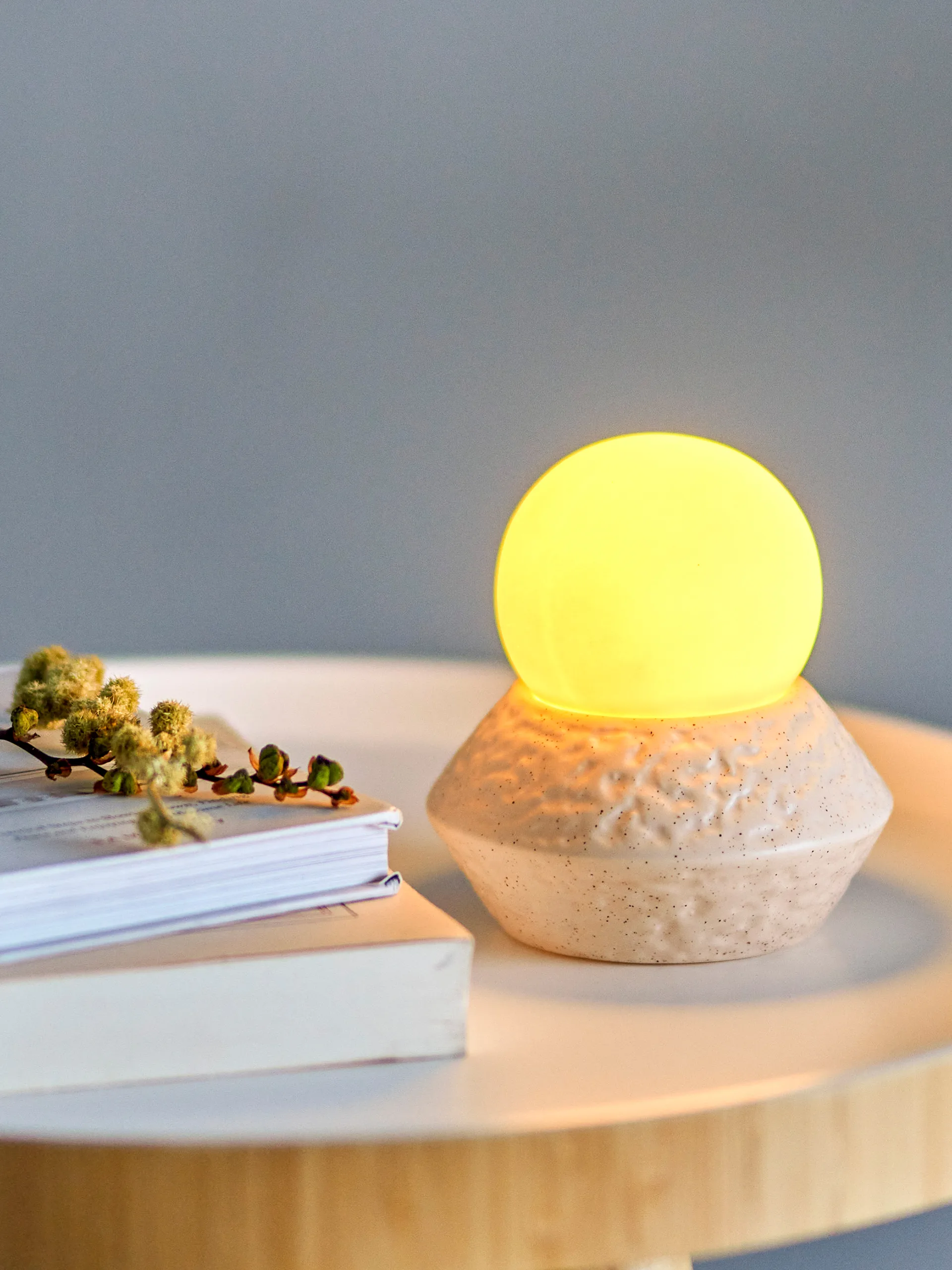 Capella draagbare tafellamp Ø10x11 cm, White single Bloomingville