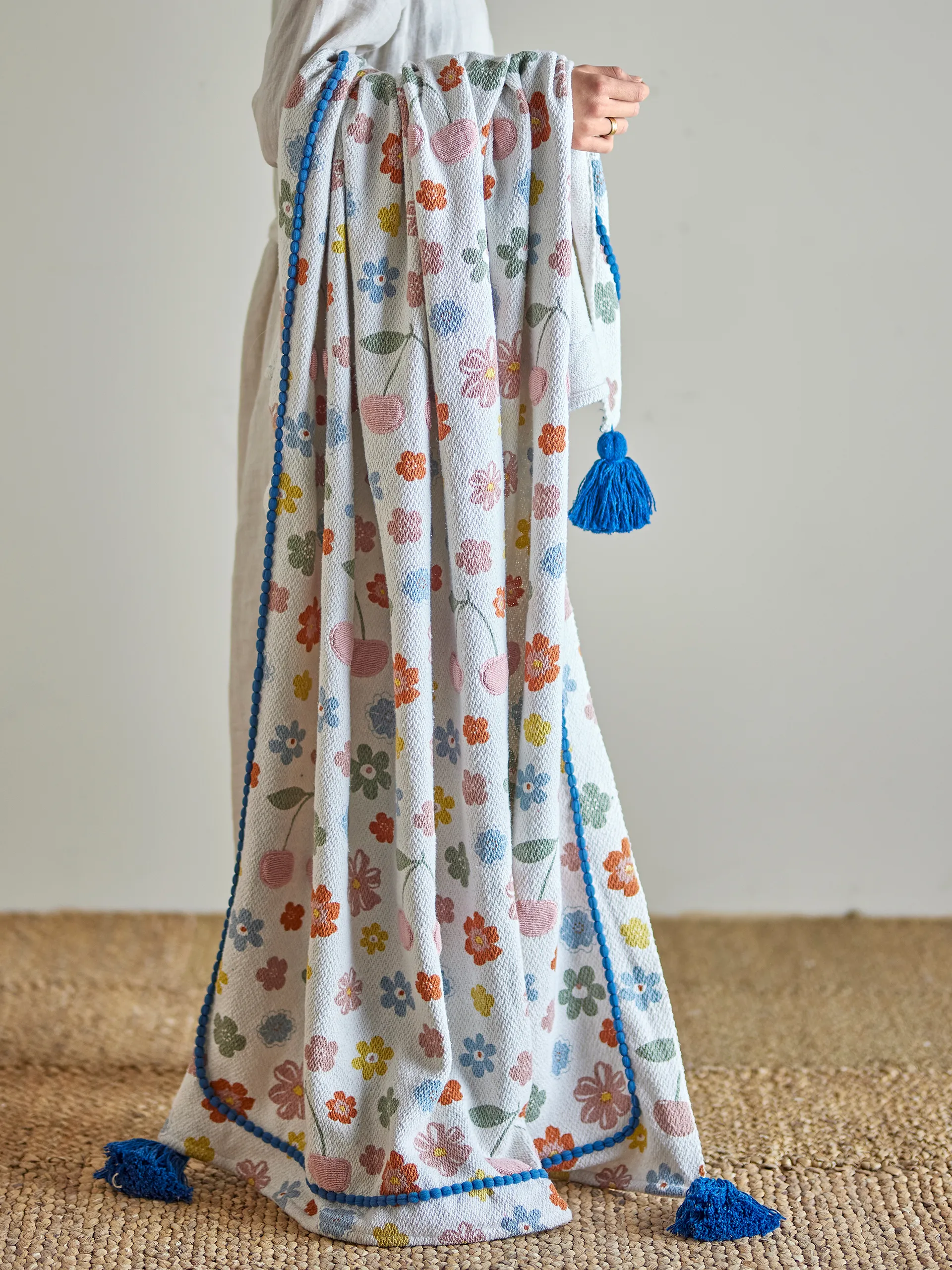 Cherry katoenen plaid 160x130 cm, Roos Bloomingville