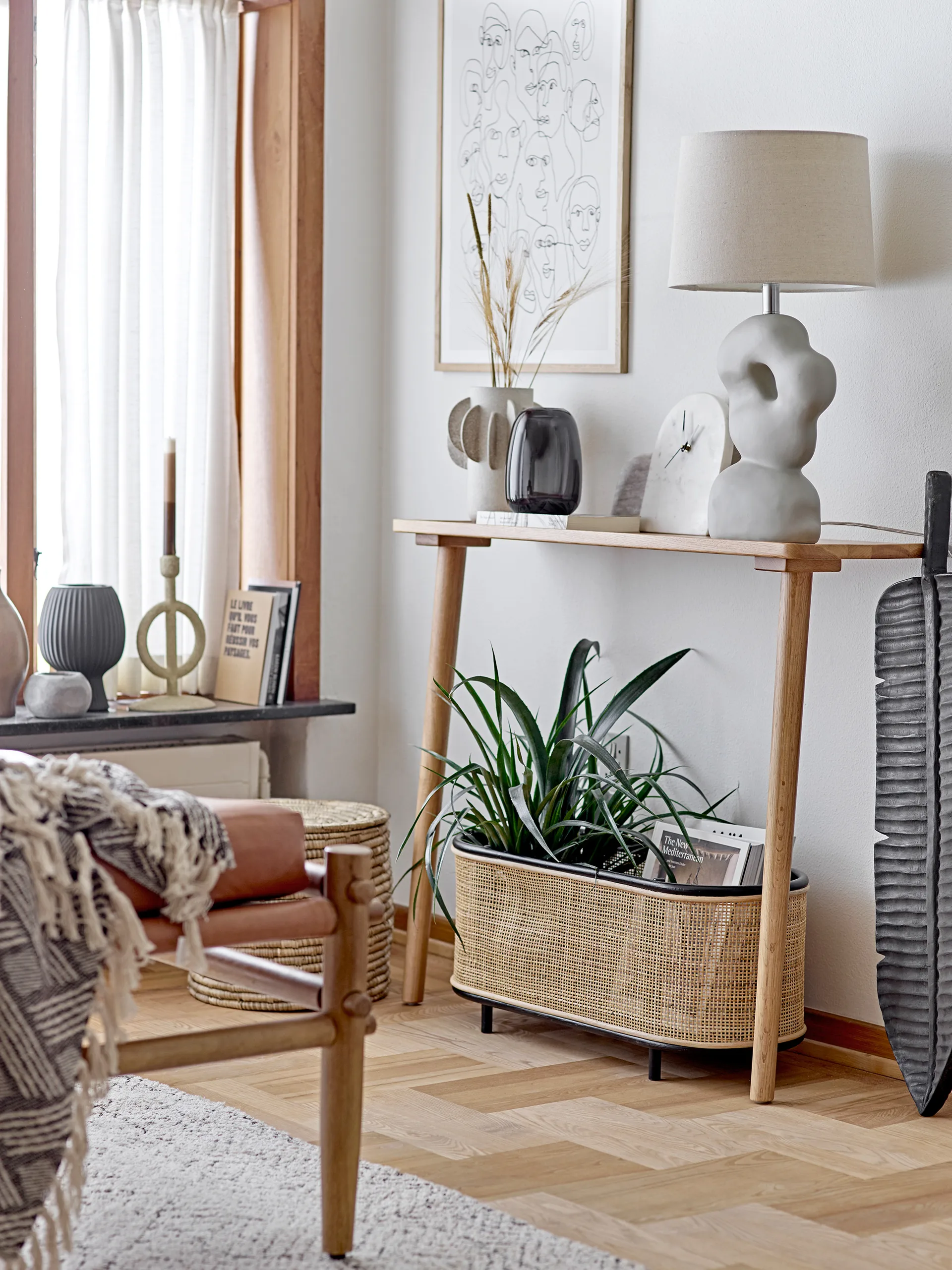 Dagny vaas 21,5 cm, Zwart Bloomingville