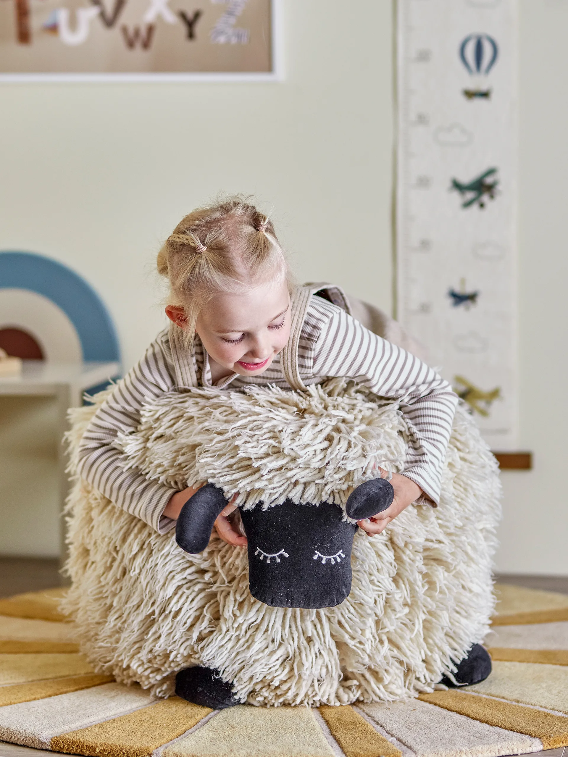 Dolly poef wol 50x45 cm, Wit Bloomingville