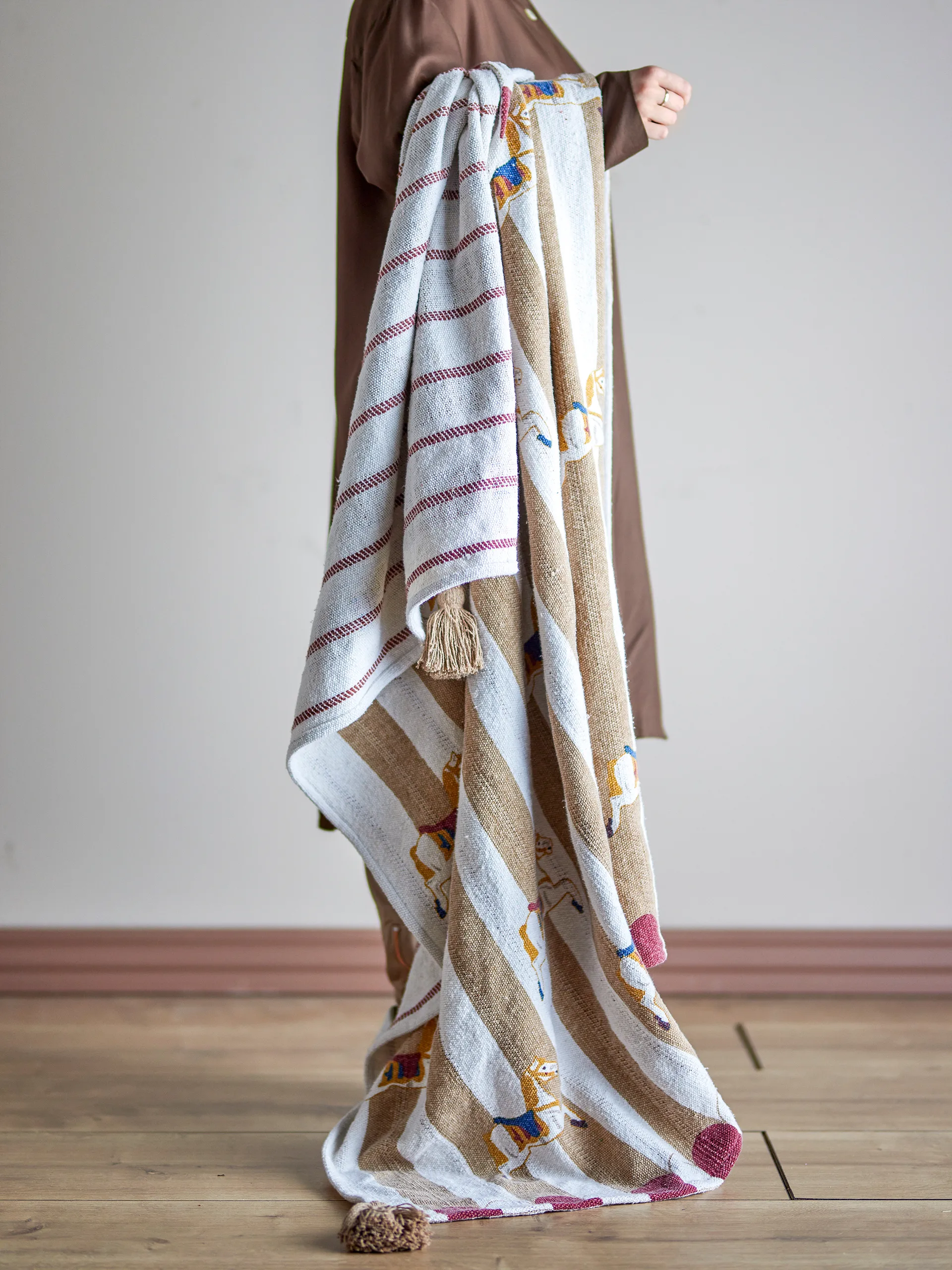 Draaimolen deken 130x160 cm, Beige-rood Bloomingville