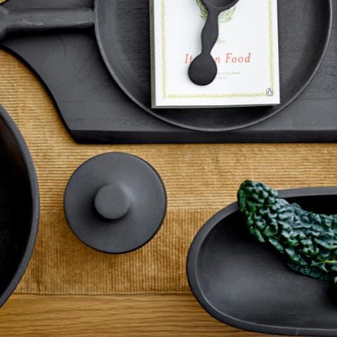 Eina dienblad op poten, Zwart Bloomingville