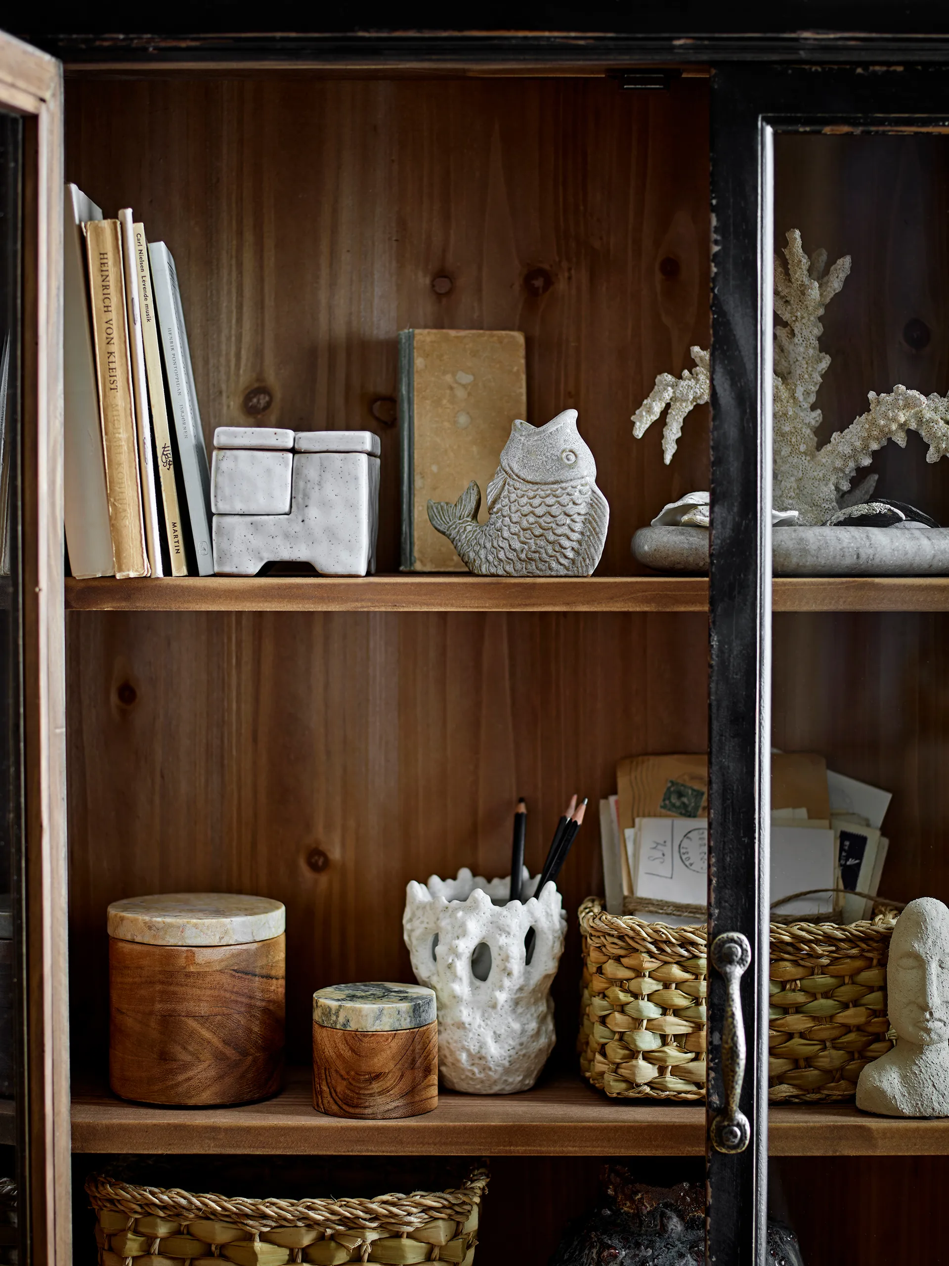 Hiro kandelaar, Grijs Bloomingville