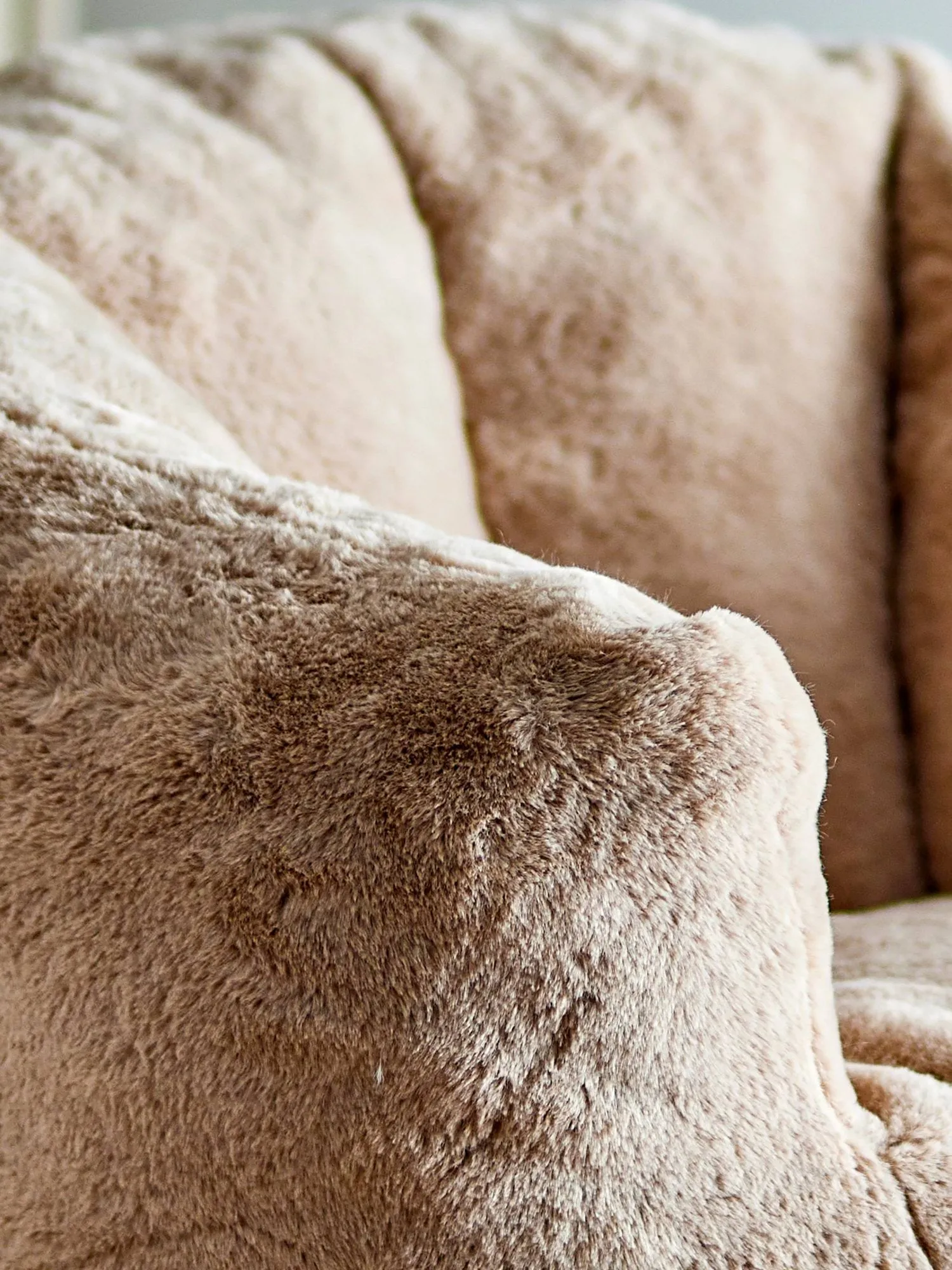 Kari fauteuil, Bruin Bloomingville