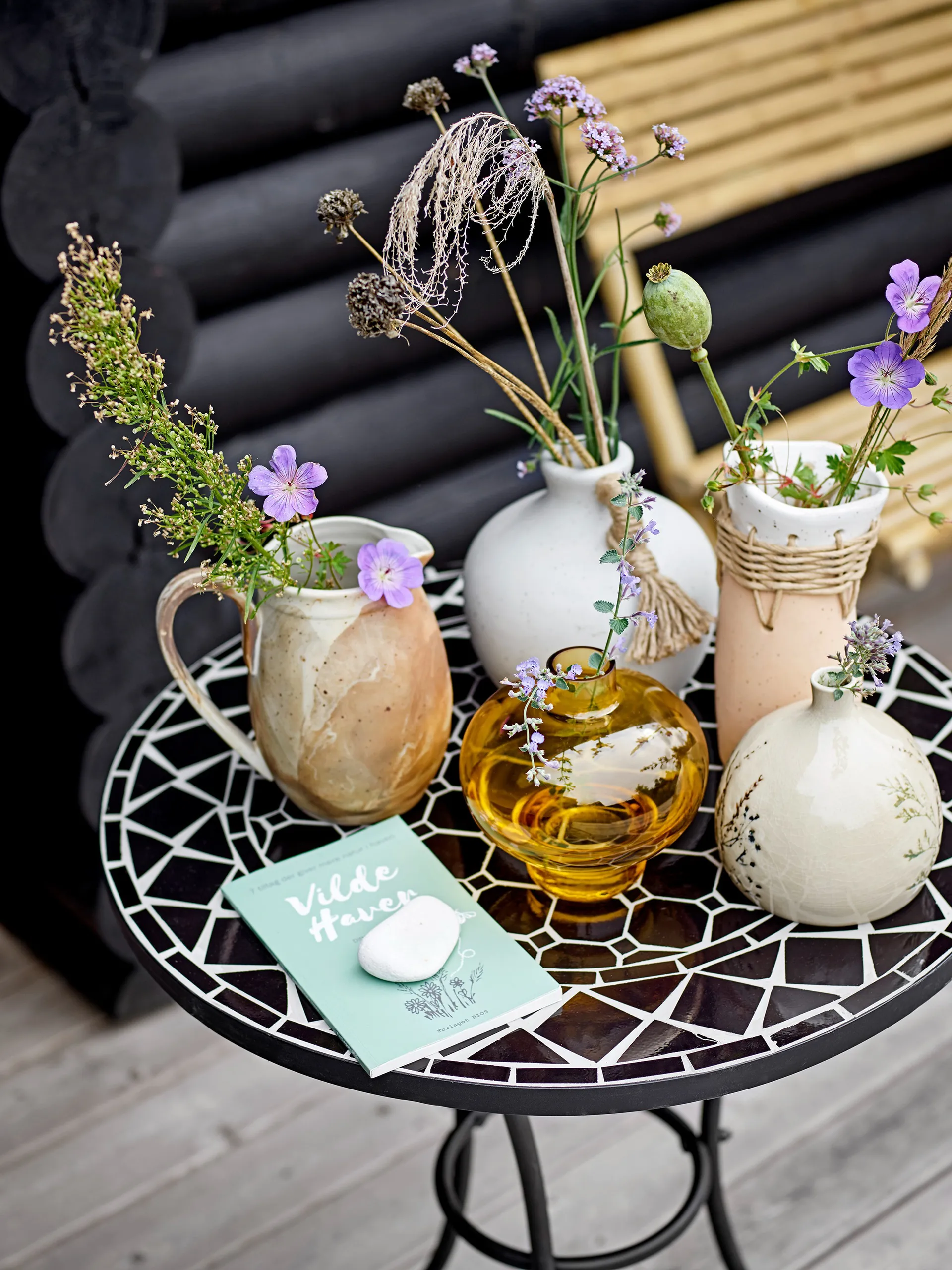 Lala cafétafel, Black Bloomingville