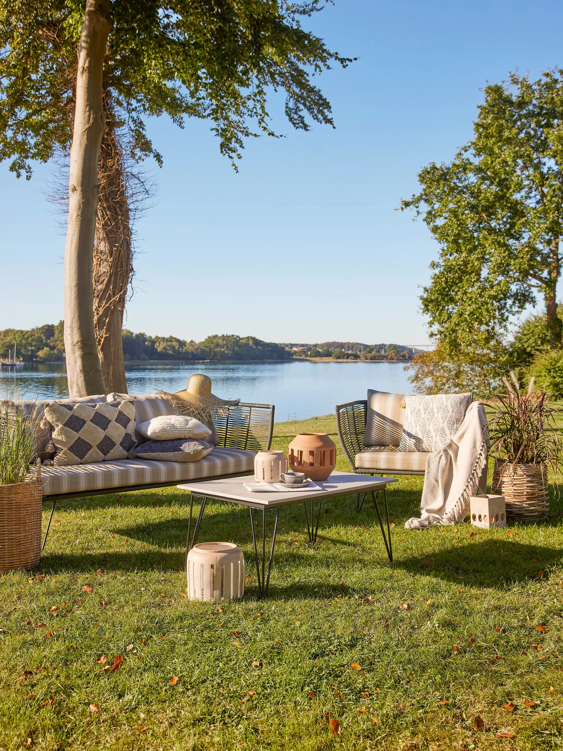 Mundo salontafel 60x90 cm, Cement Bloomingville