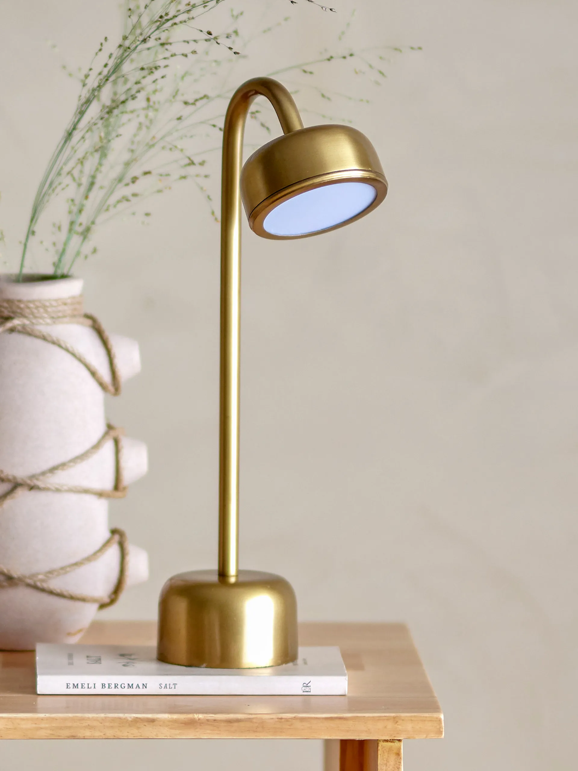 Niko draagbare tafellamp 35 cm, Brass Bloomingville