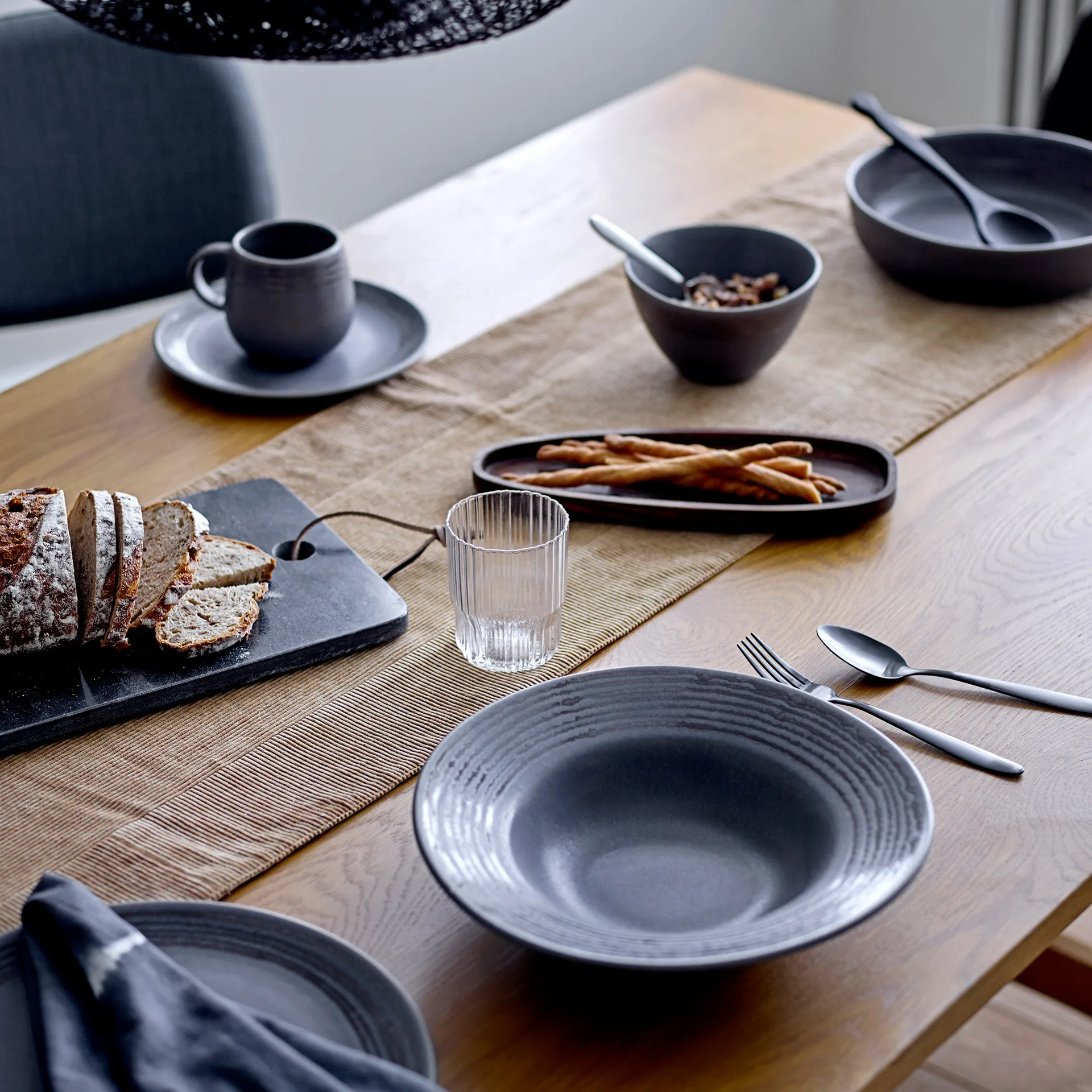 Raben pastabord Ø29,5 cm, Grijs Bloomingville