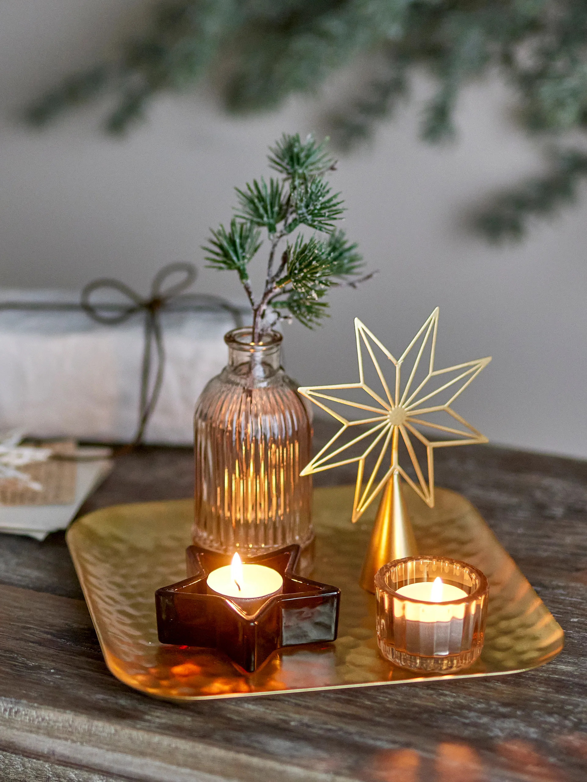 Sanga dienblad met decoratieobjecten, 6-delig, Goud Bloomingville