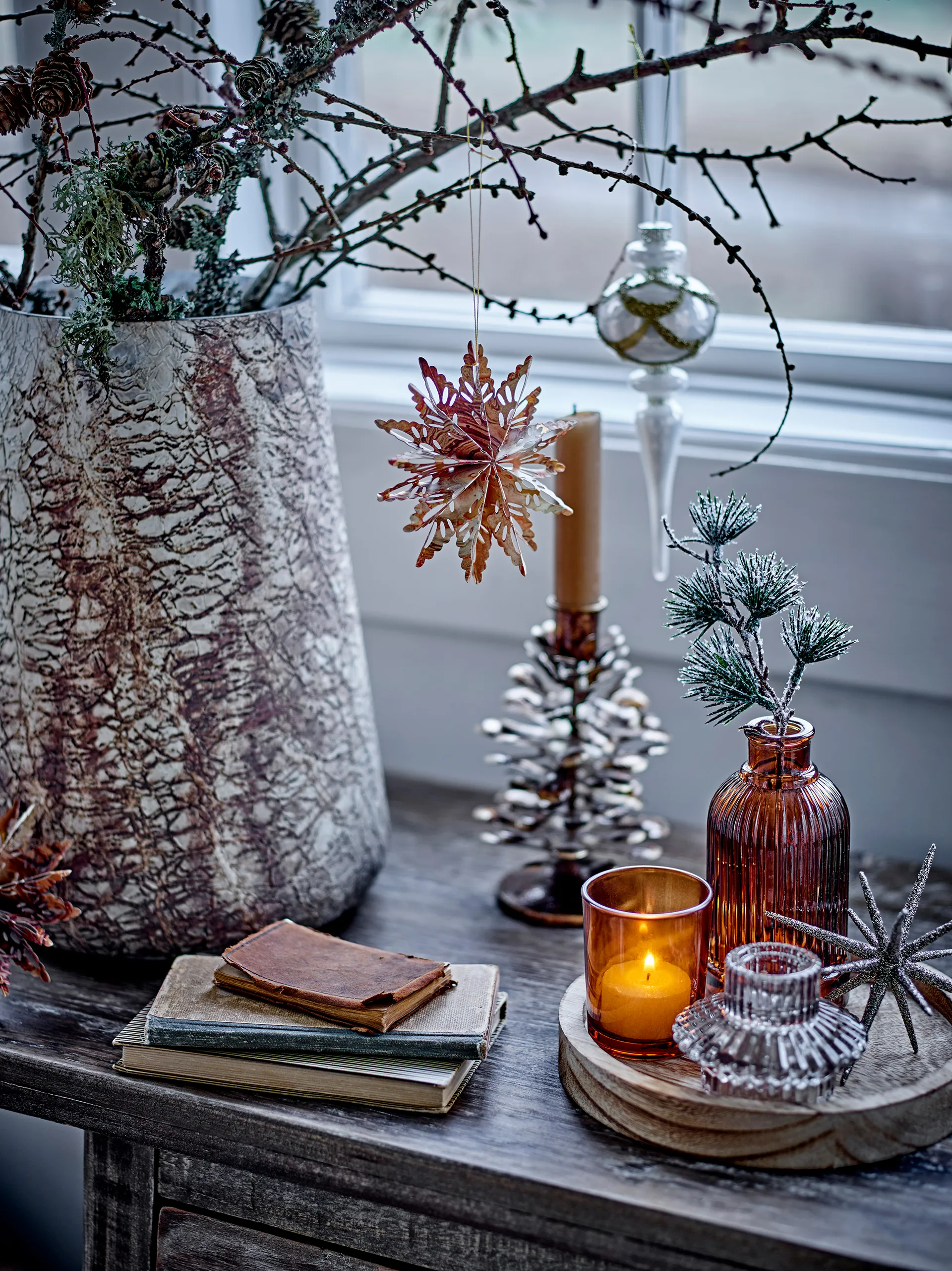 Sanga ronde dienblad met decoratieobject 6 delen, Goud Bloomingville