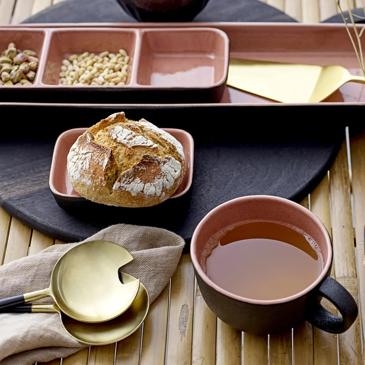 Sienna serveerkommen, Oranje-zwart Bloomingville