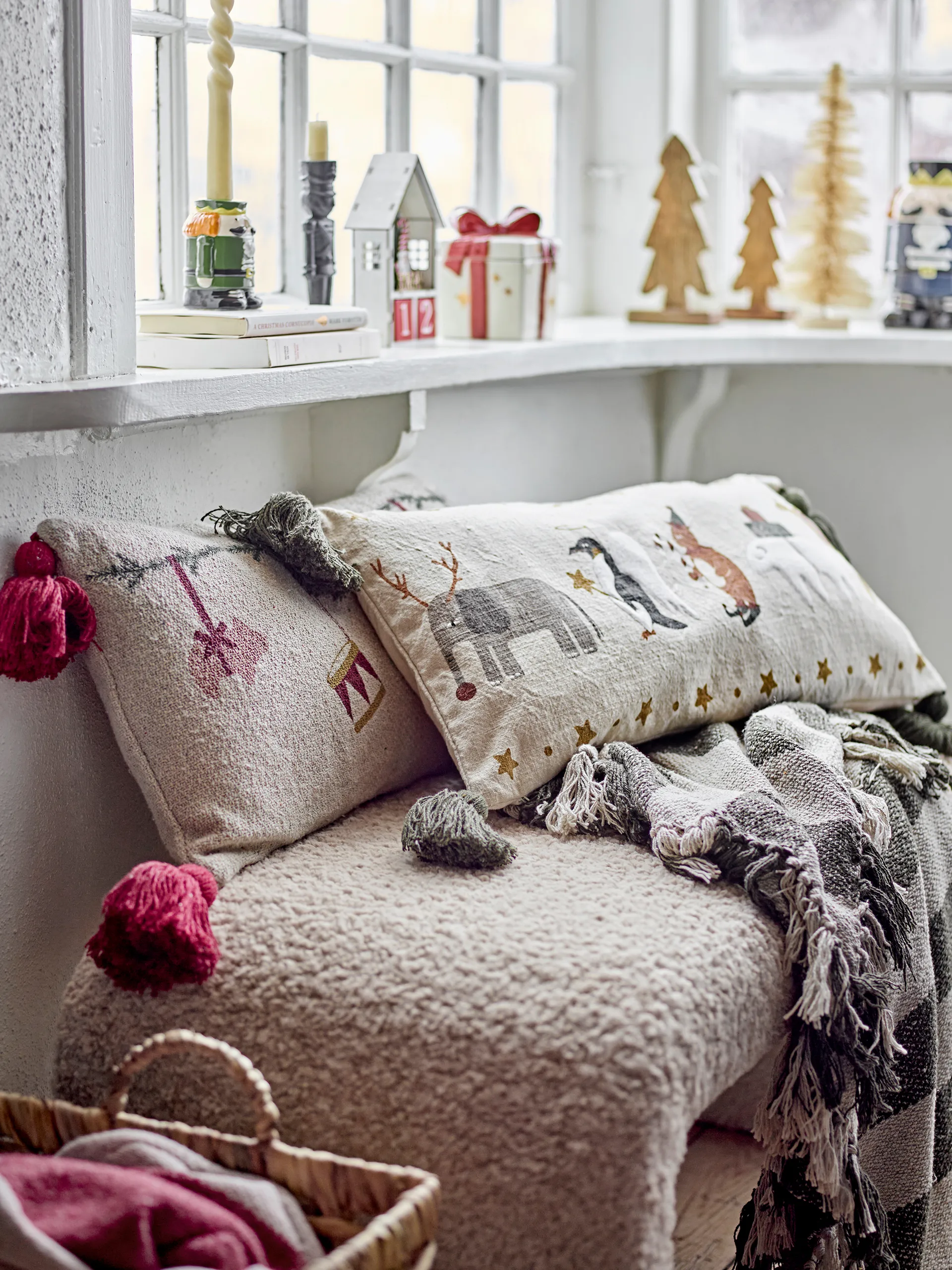 Valentin kussen 30x60 cm, Wit Bloomingville