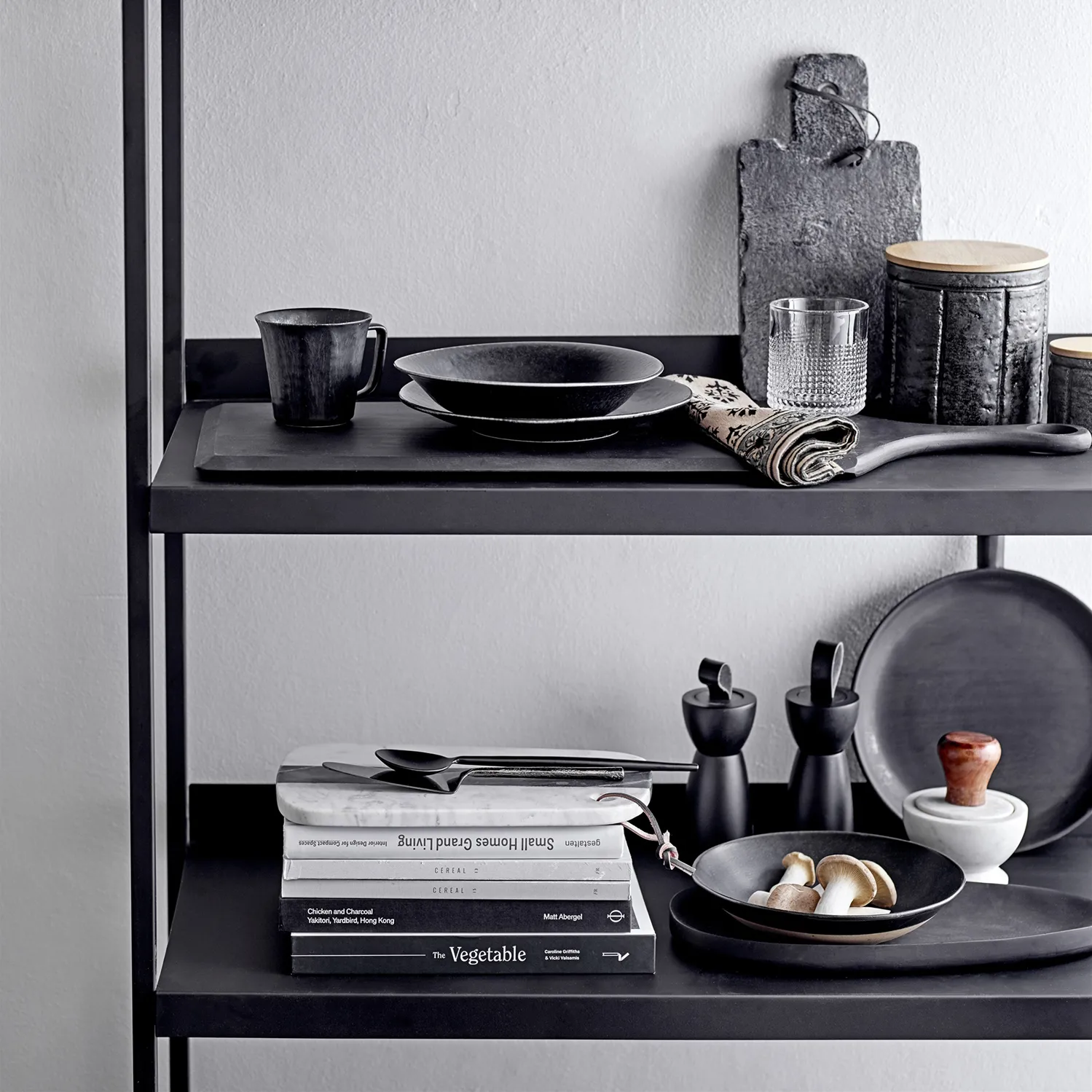 Yoko bord 27,5 cm 4-pack, Zwart Bloomingville