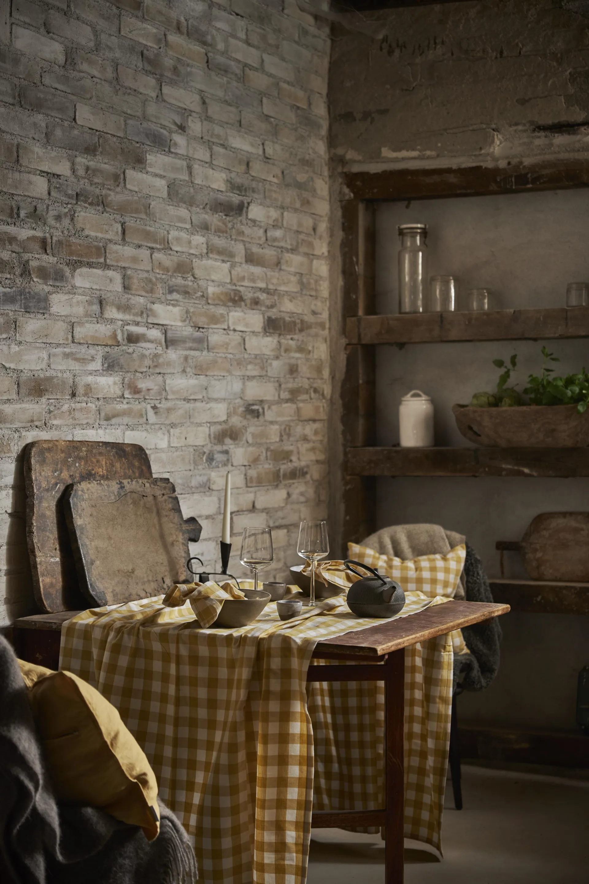 Grete tafelkleed 150x150 cm, Geel Boel & Jan