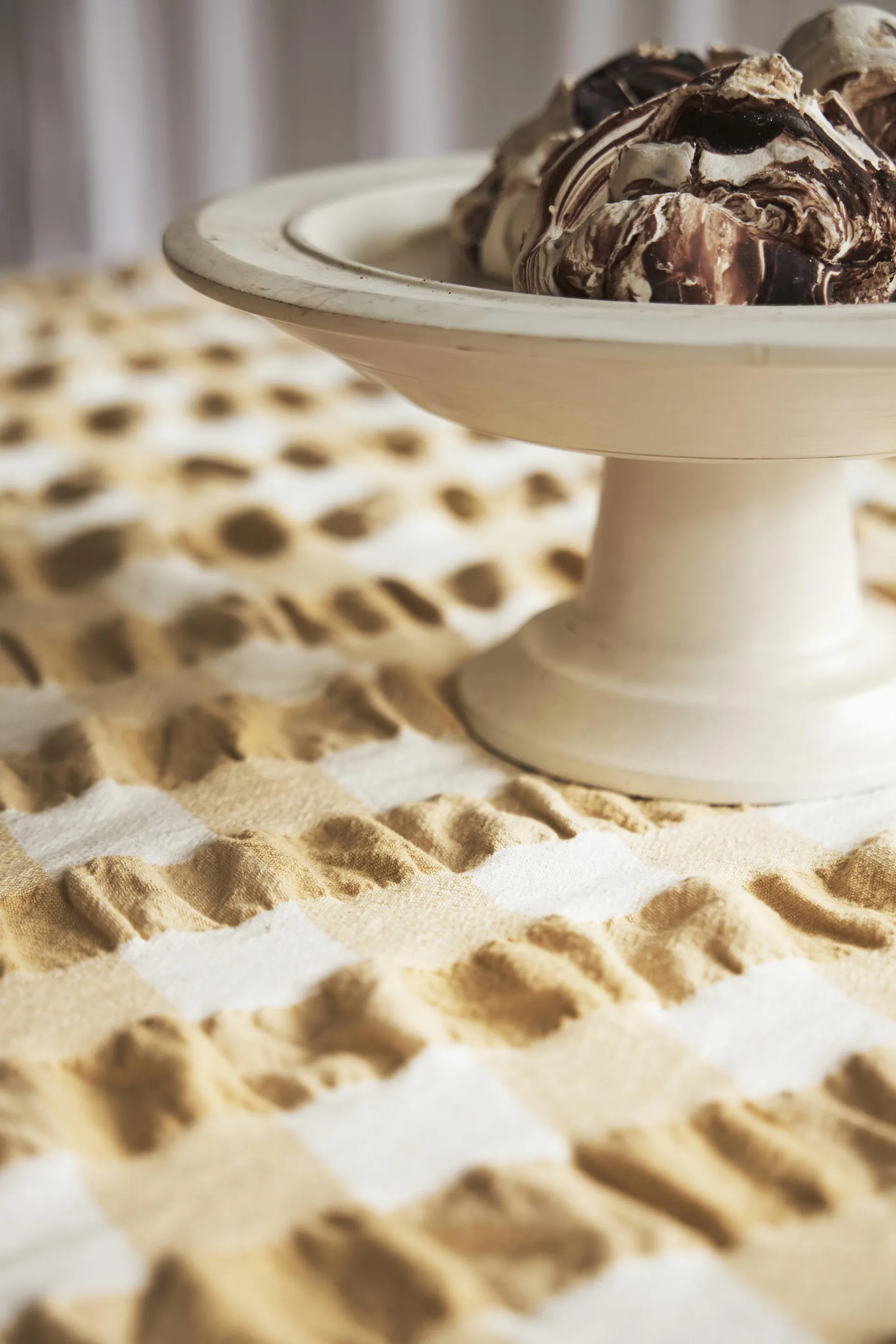 Kullavik tafelkleed Ø170 cm, Geel-wit Boel & Jan