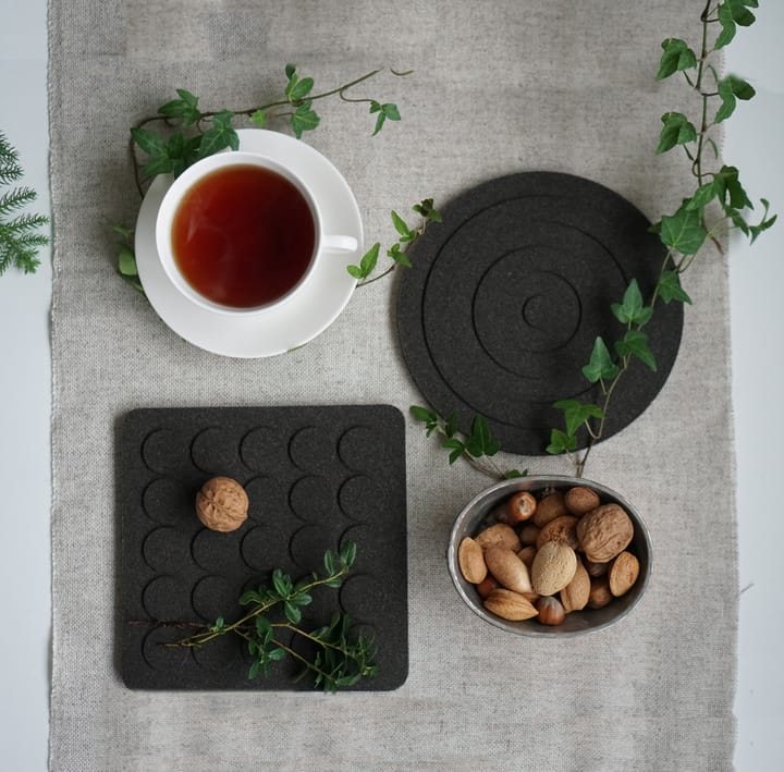 Circle ronde pannenonderzetter Ø20 cm, Zwart Born In Sweden
