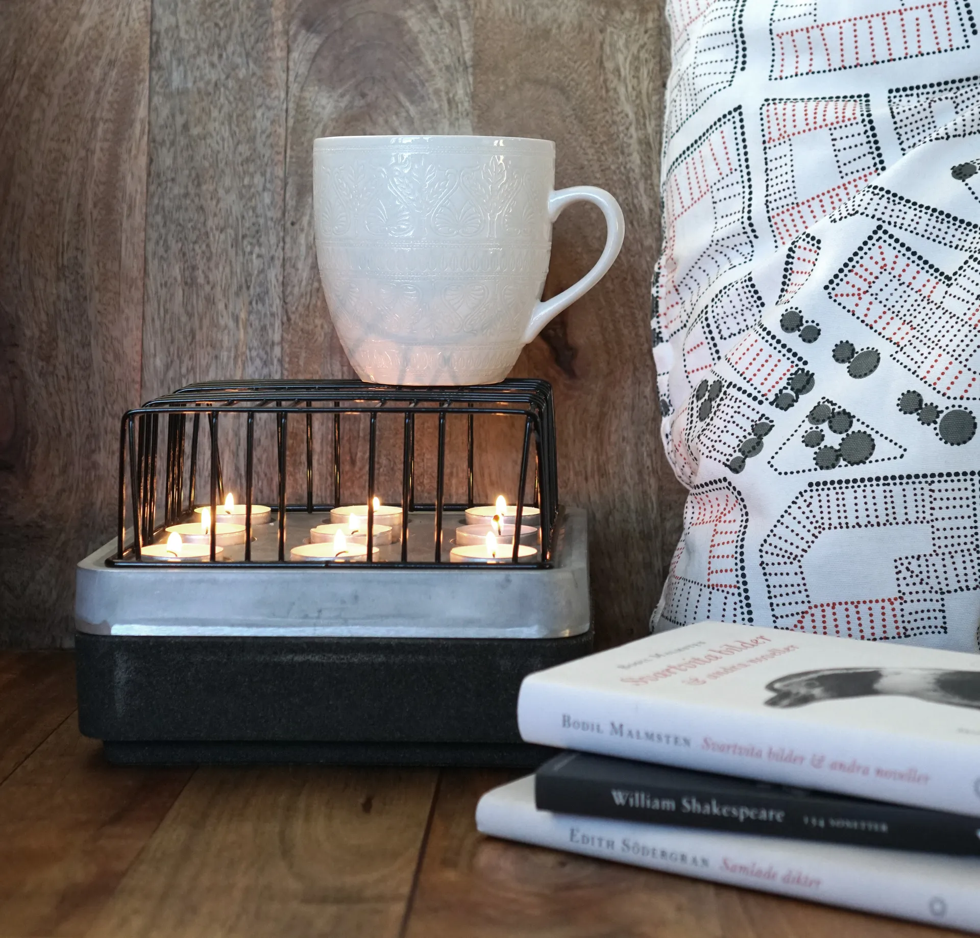 Stumpastaken kaarsenhouder, klein Born In Sweden