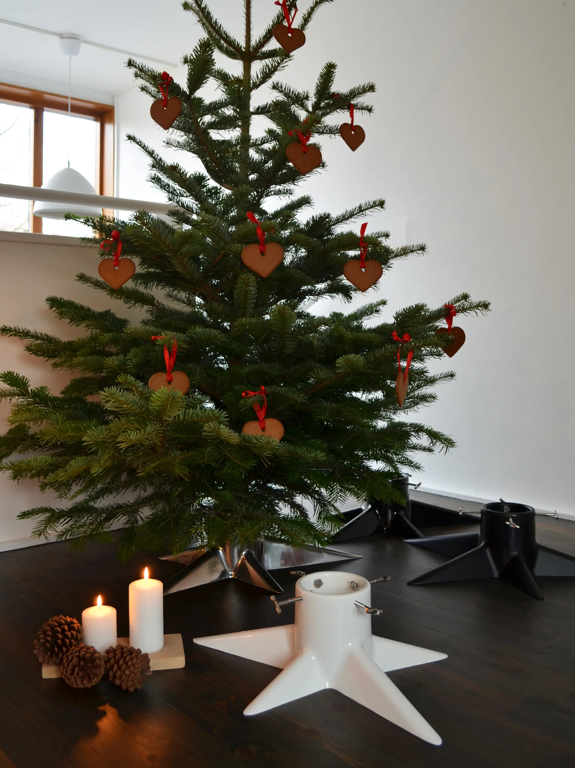 Xmas kerstboomstandaard, aluminium Born In Sweden