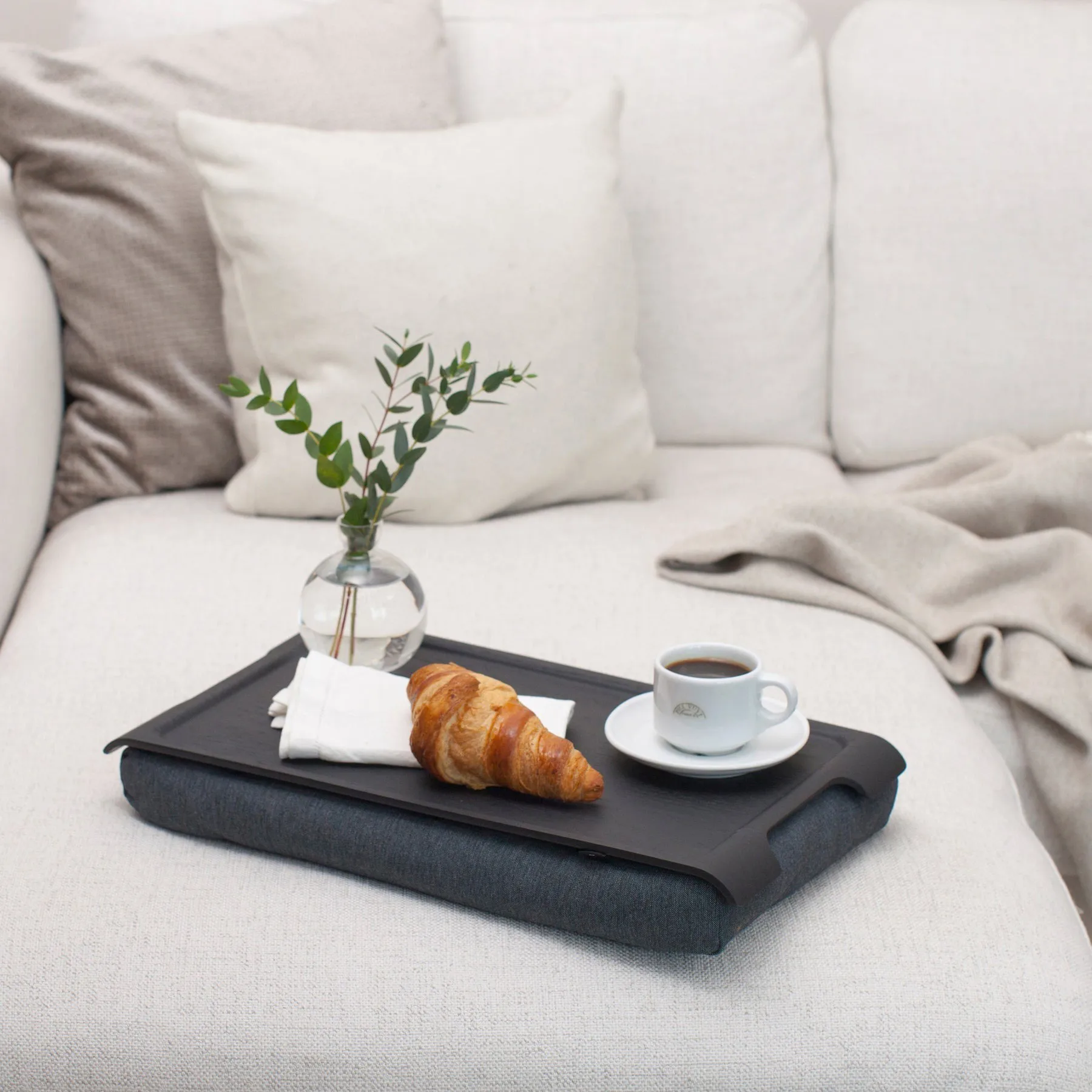 Knieschot Laptray anti-slip 43x23 cm, Zwart wilgengrijs Bosign