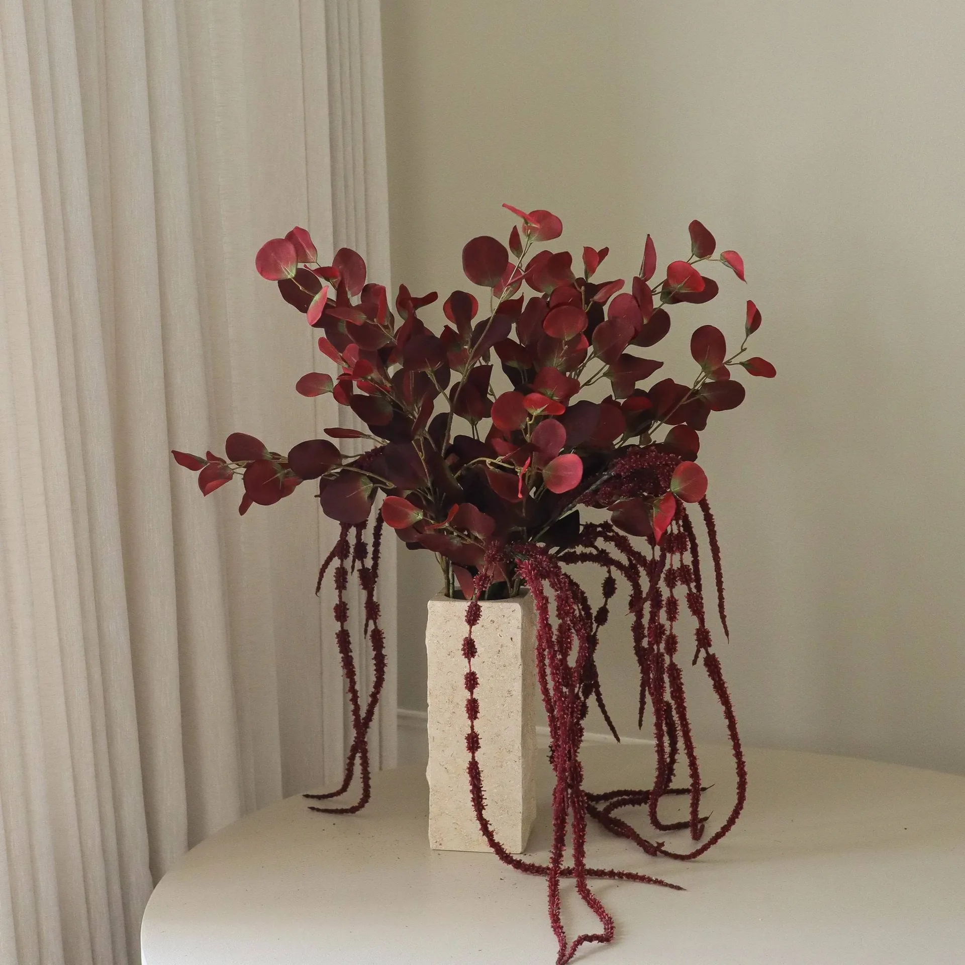 Burgundy veil kunstboeket, Eucalyptus, amarant, 84 cm Botané