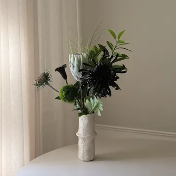 Midnight Wilderness kunstboeket - Protea-chrysant-kalla-anjer, 78 cm, 7 stuks - Botané