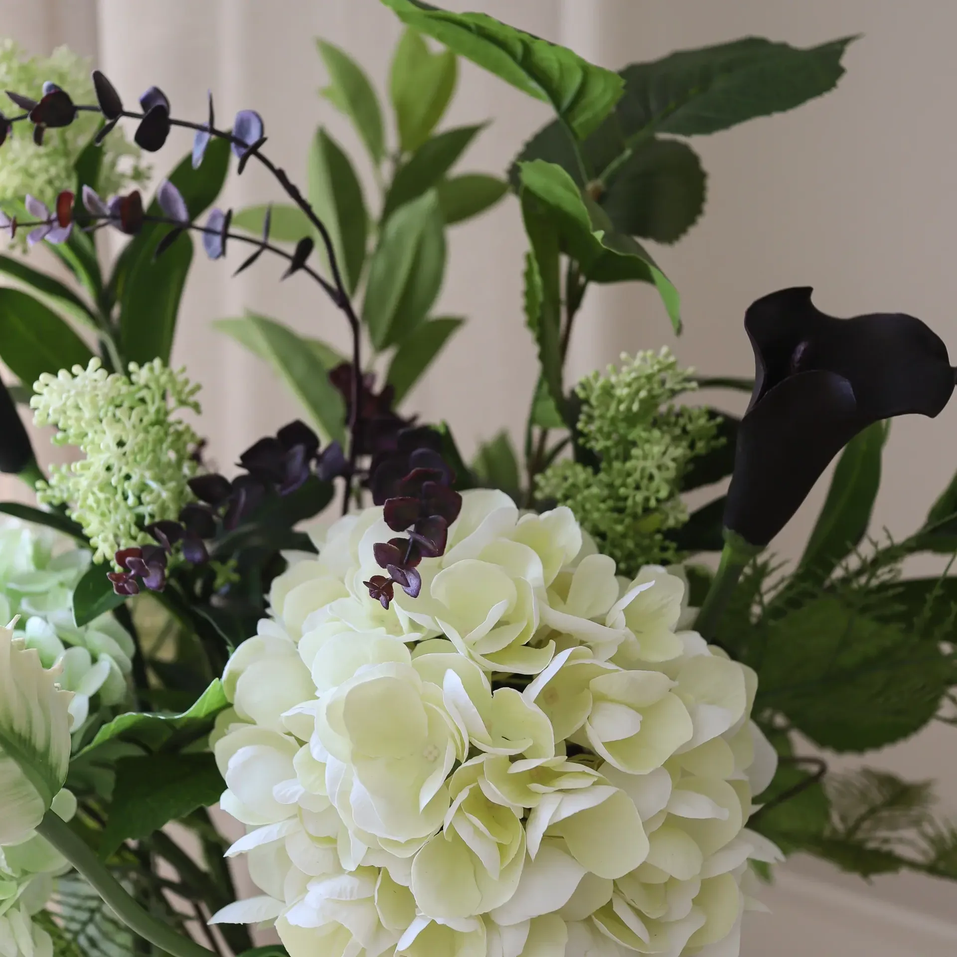 Moonlit Garden kunstboeket, hortensia-papegaaientulp-calla, 106 cm, 17 stuks Botané