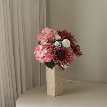 Rose reverie kunstboeket - Hortensia, spinnenchrysant, ranonkel, 77 cm - Botané