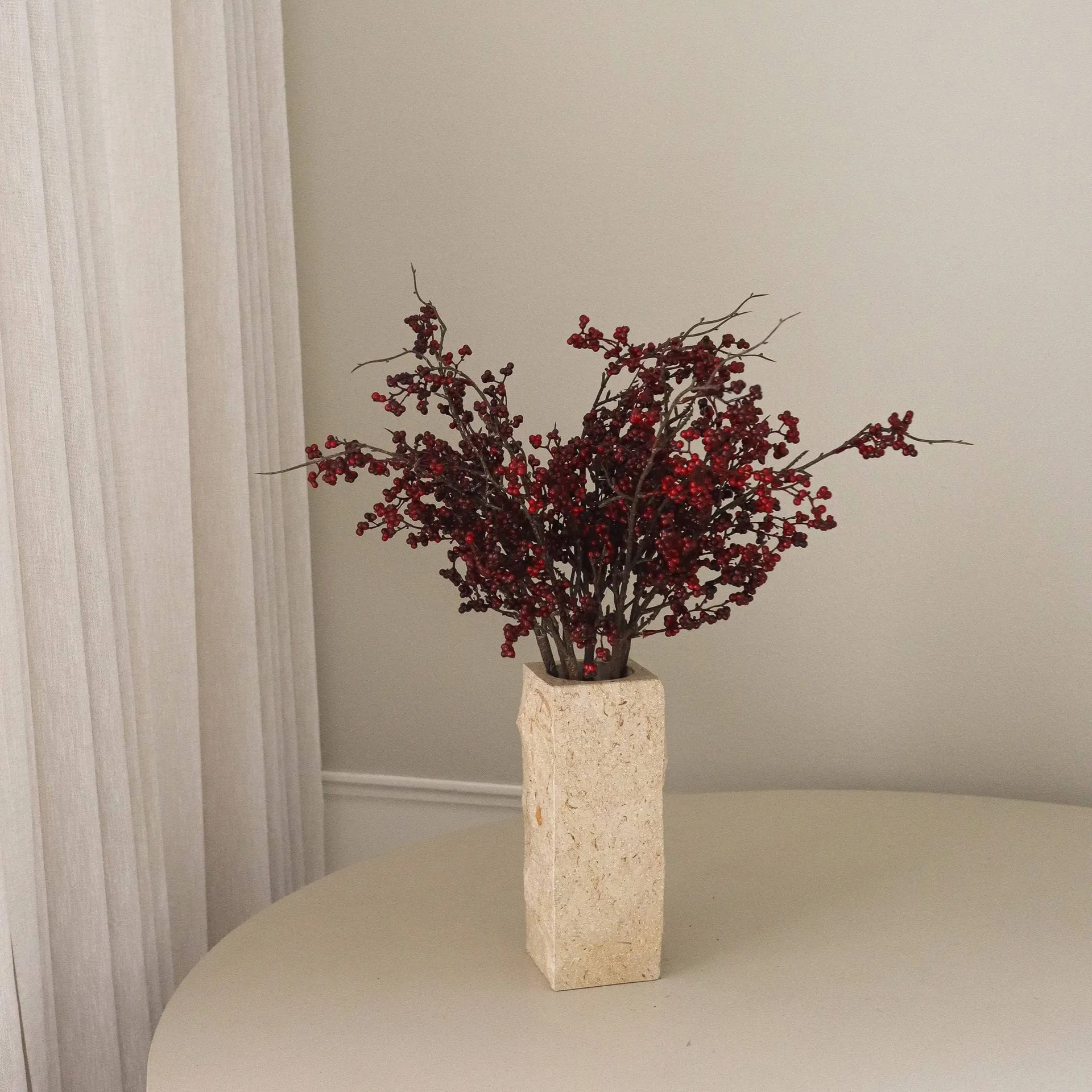 Wild Berry kunstboeket, Donkerrode bessen­takken, 66 cm Botané