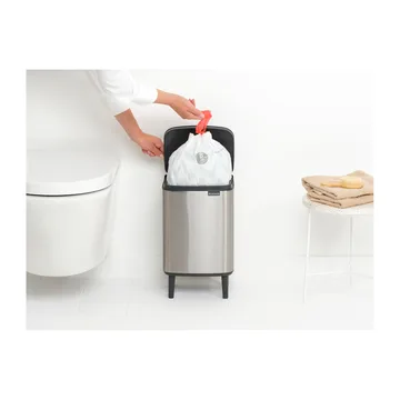 Bo afvalbak hoog 7 L - Matgeborsteld staal - Brabantia