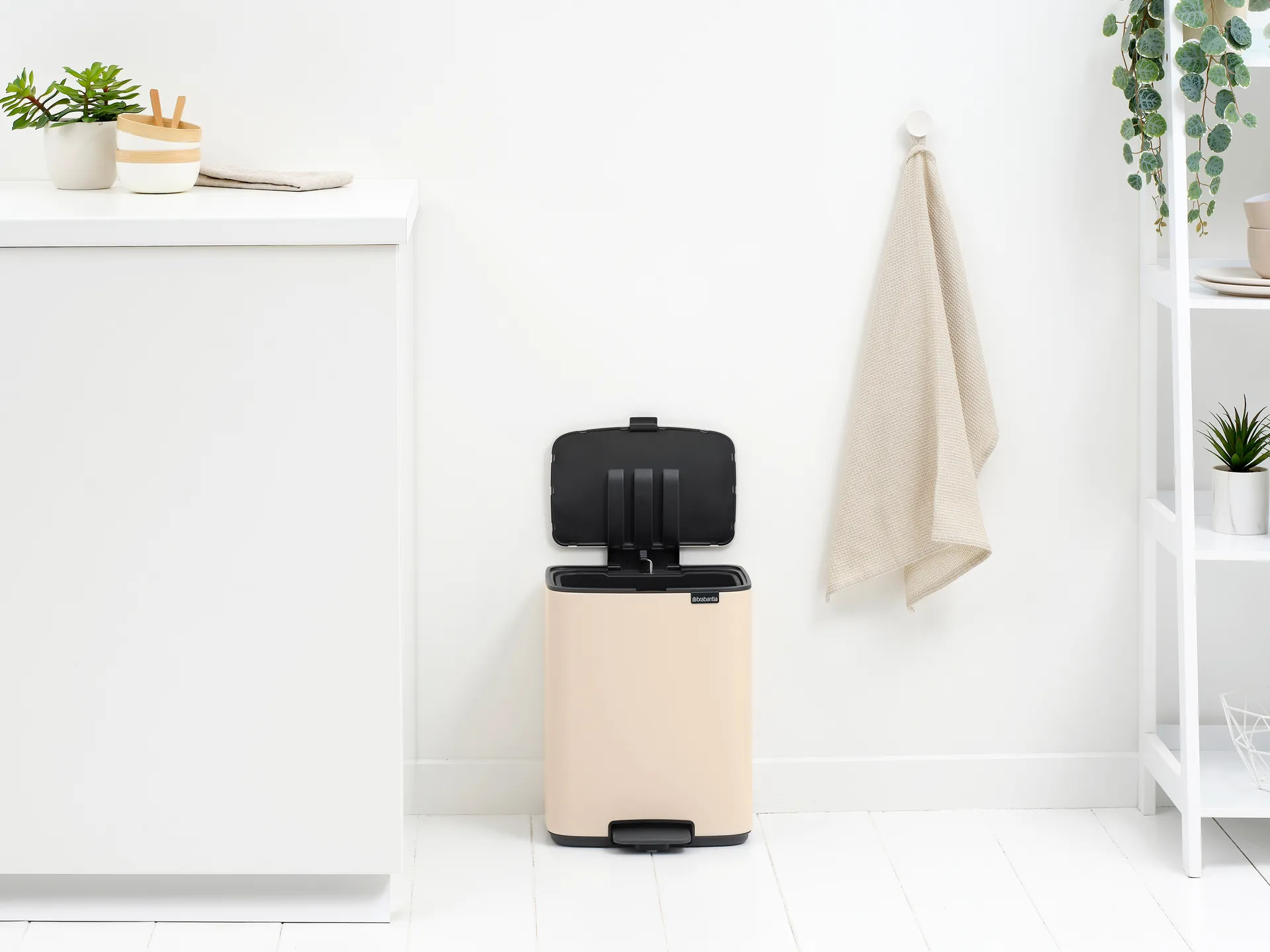 Bo pedaalemmer 12 L, Soft Beige Brabantia