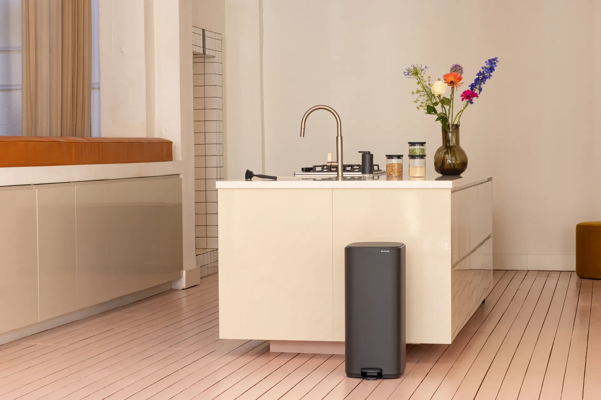 Bo pedaalemmer 30 L, Mineral Infinite Grey Brabantia