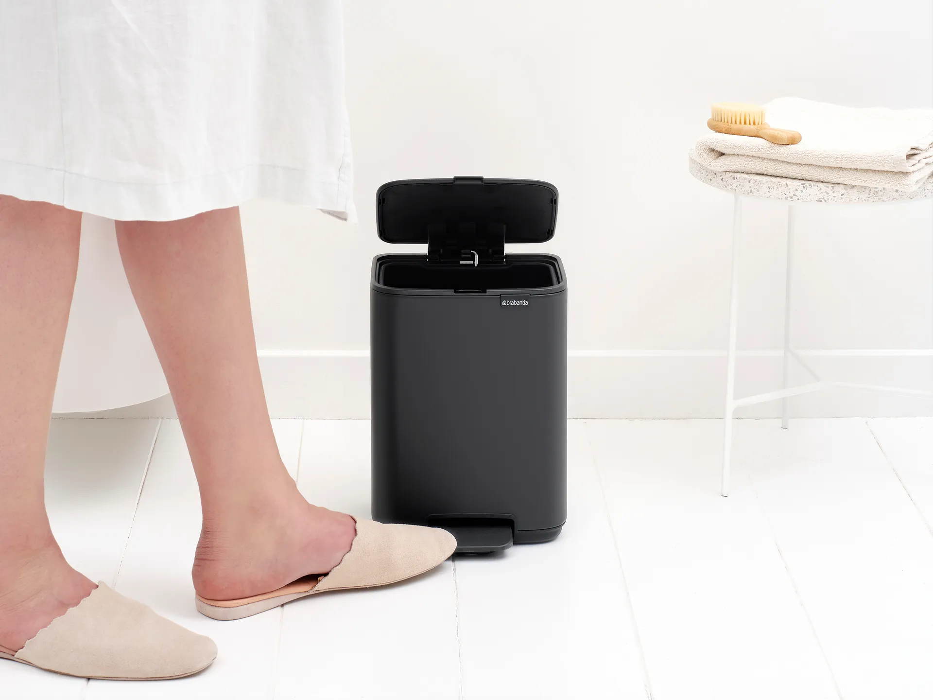 Bo pedaalemmer 4 L, Mineral Infinite Grey Brabantia