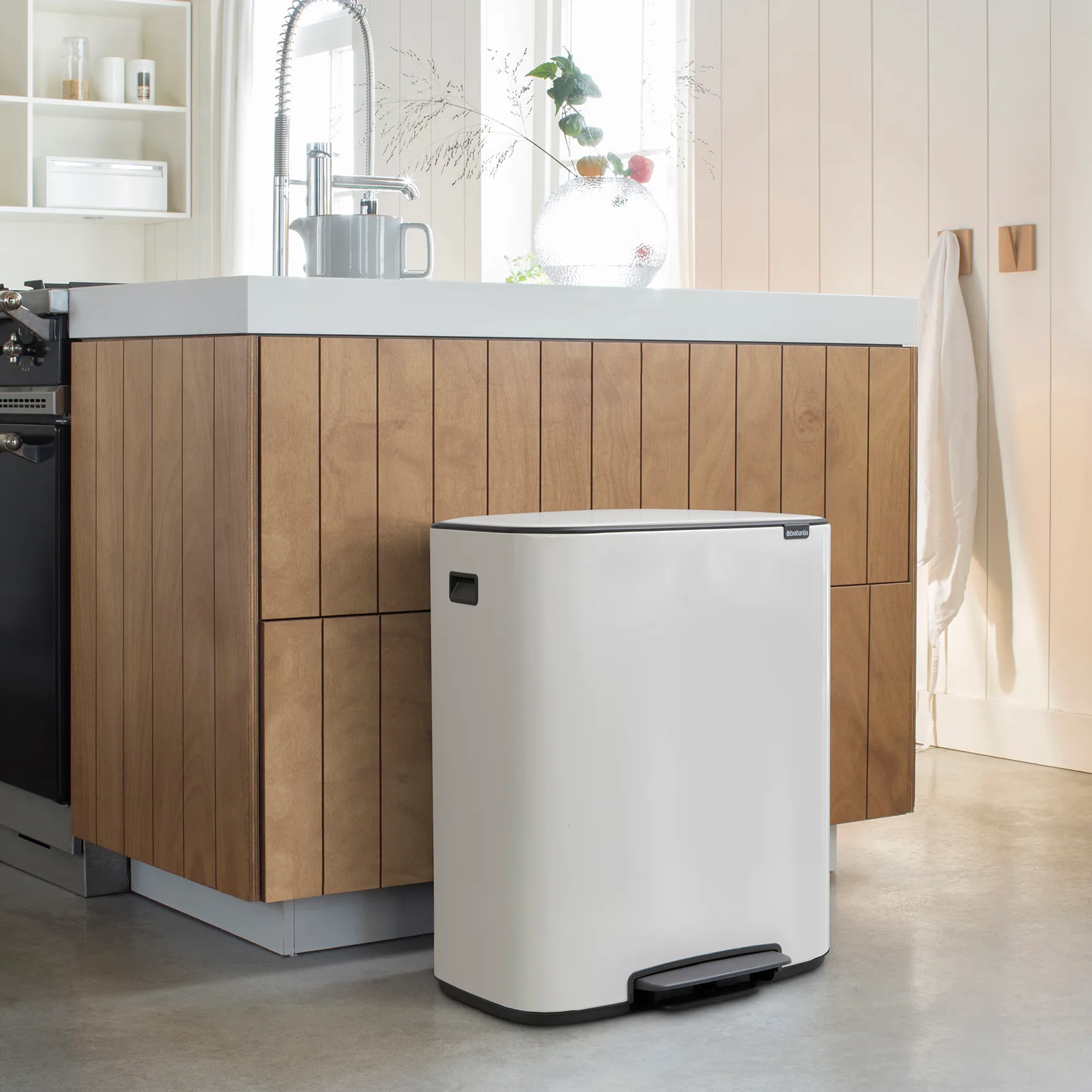 Bo pedaalemmer 60 L, Wit Brabantia