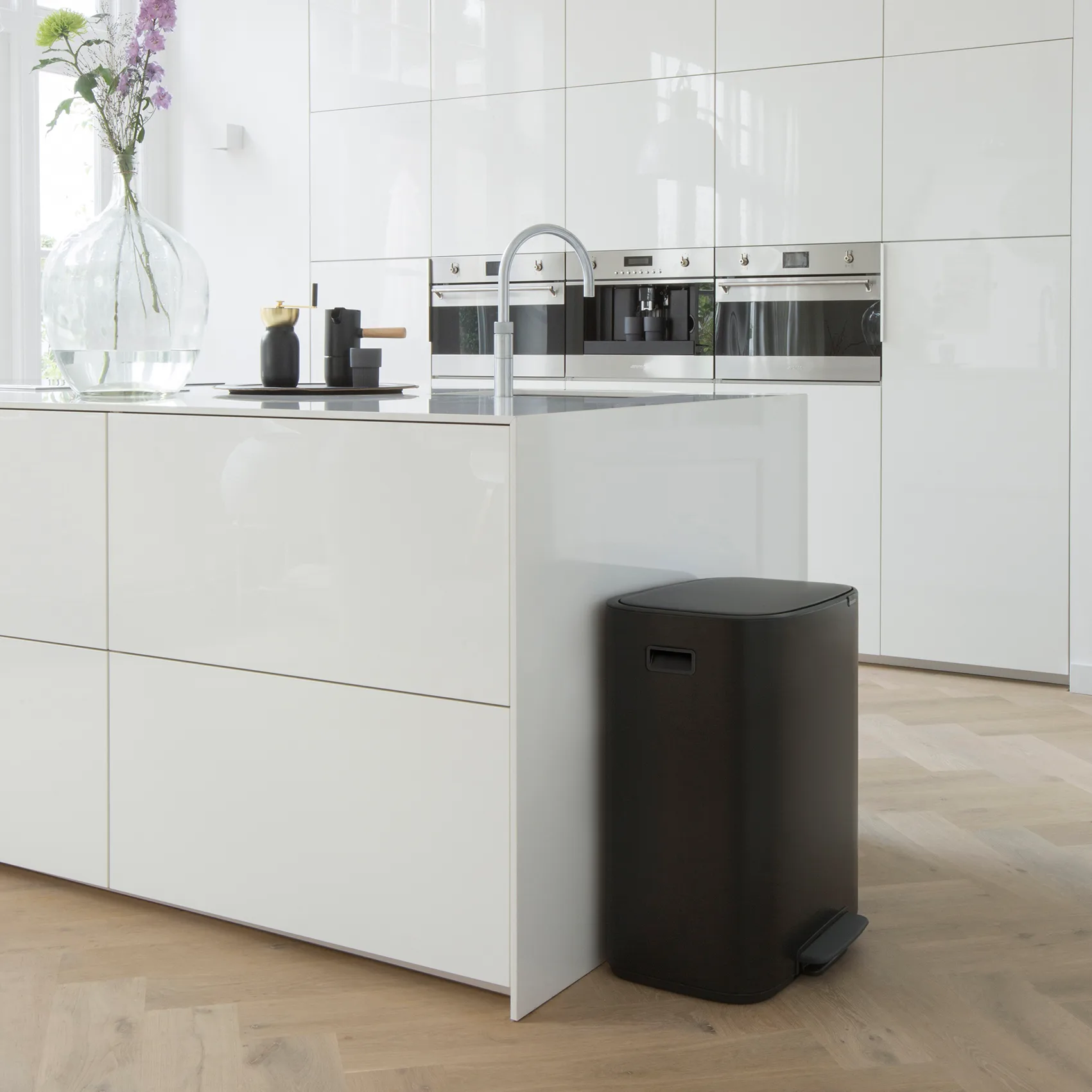 Bo pedaalemmer 60 L, Zwart Brabantia