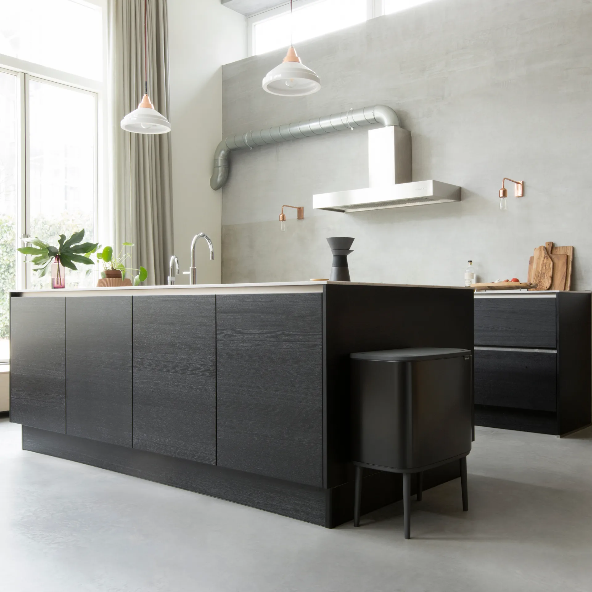 Bo touch bin 11 + 23 liter, matte black (mat zwart) Brabantia