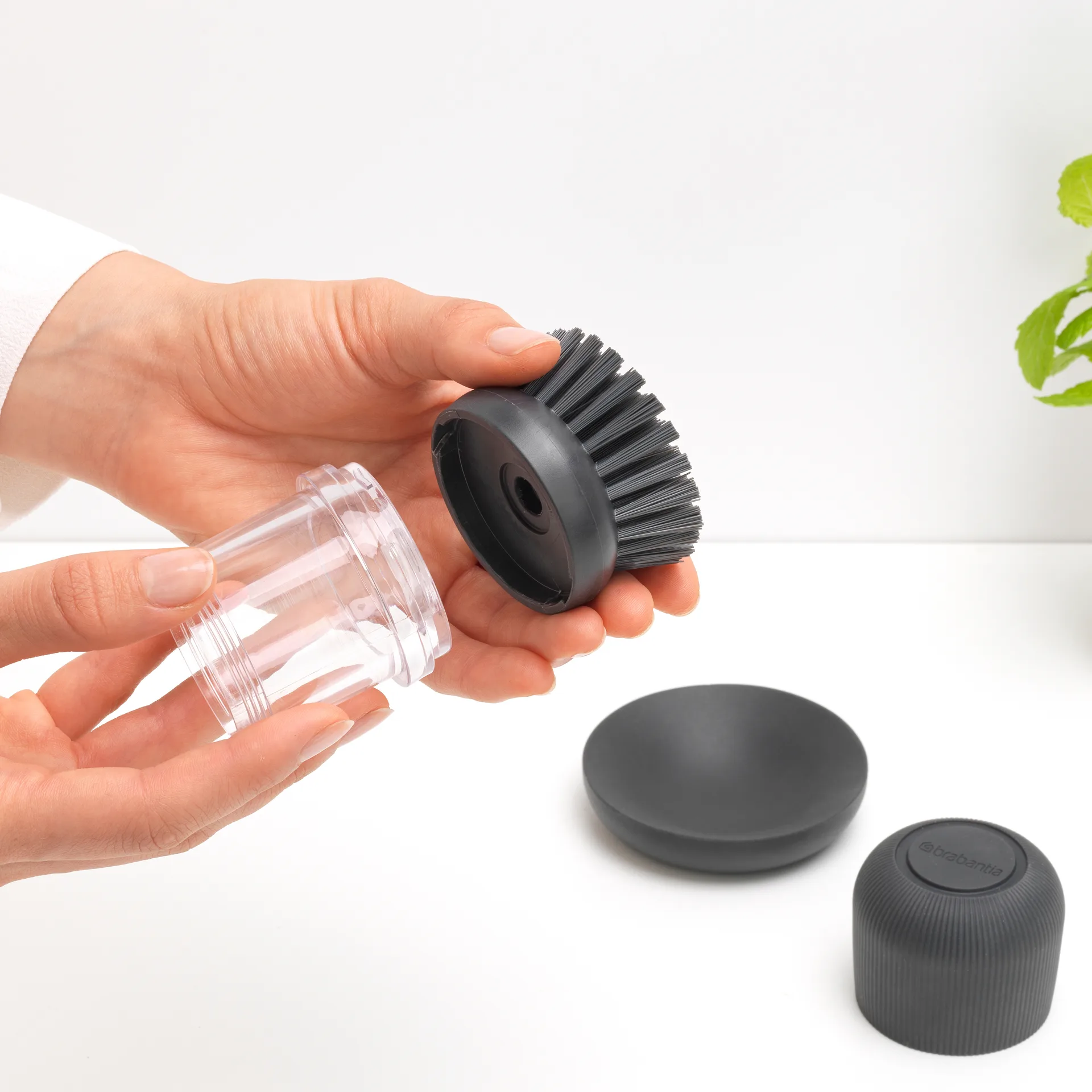 Brabantia afwasmiddelhouder met afwasborstel, Donkergrijs Brabantia