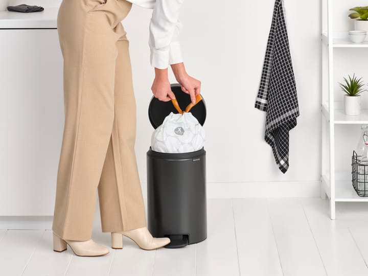 New Icon pedaalemmer 12 liter, Confident Grey Brabantia
