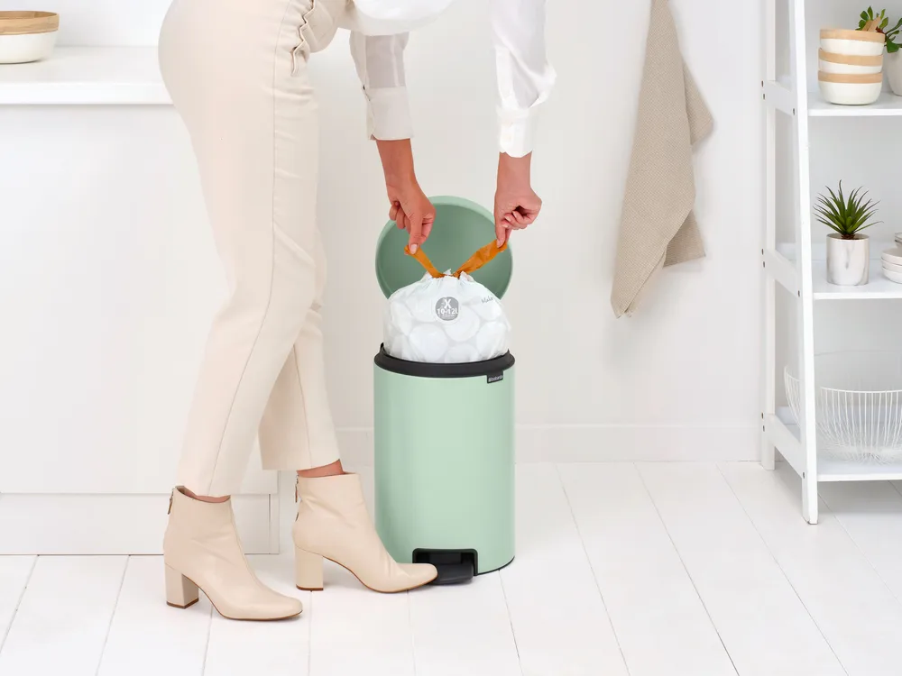 New Icon pedaalemmer 12 liter, Jade Green Brabantia