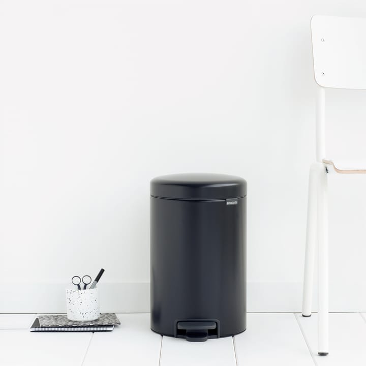 New Icon pedaalemmer 12 liter, mat zwart Brabantia