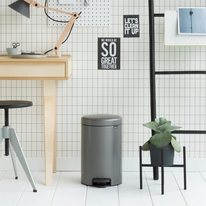 New Icon pedaalemmer 12 liter, platina Brabantia