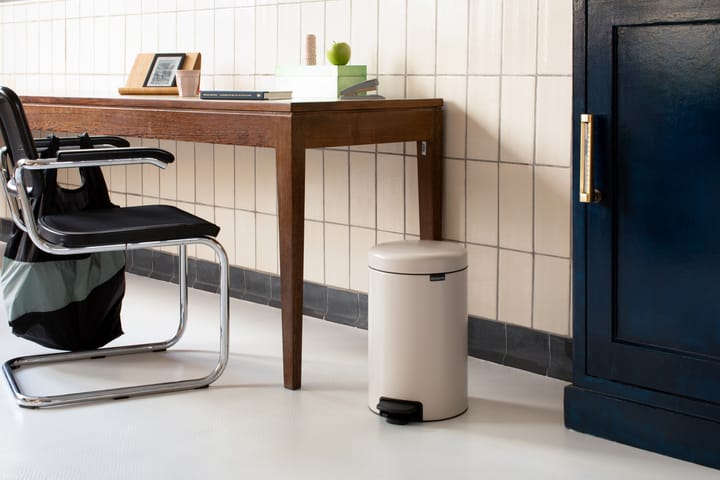 New Icon pedaalemmer 12 liter, Soft beige Brabantia