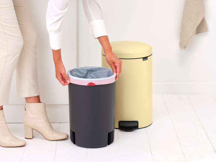 New Icon pedaalemmer 20 liter, Mellow Yellow Brabantia