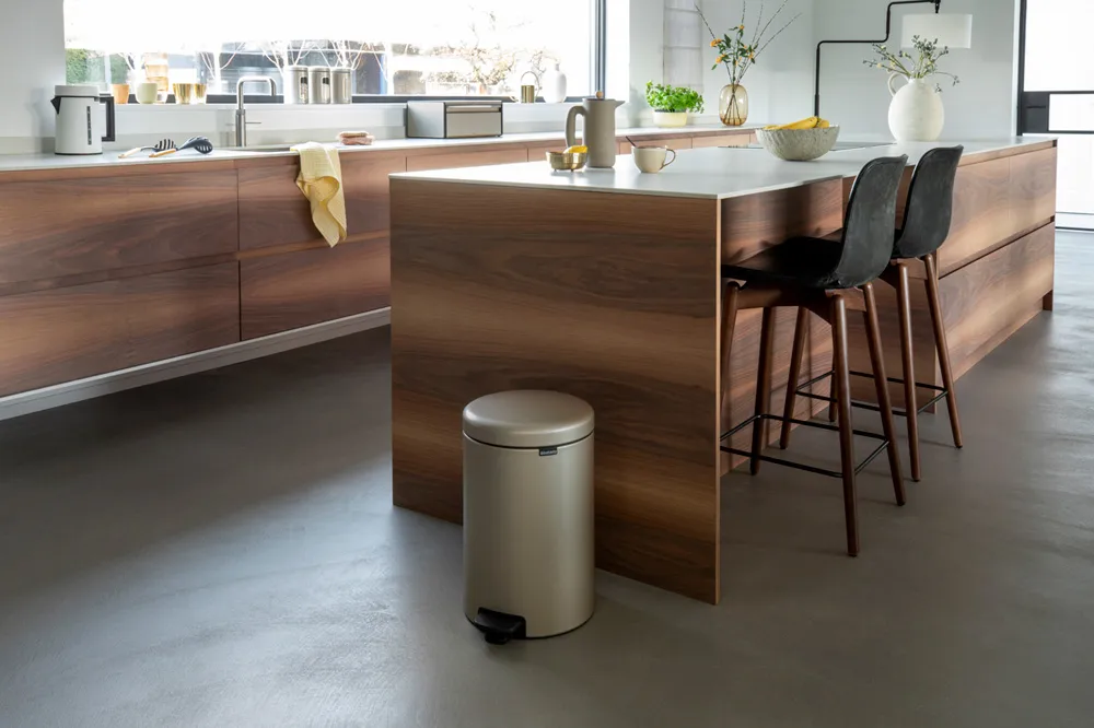 New Icon pedaalemmer 20 liter, Metallic Gold Brabantia
