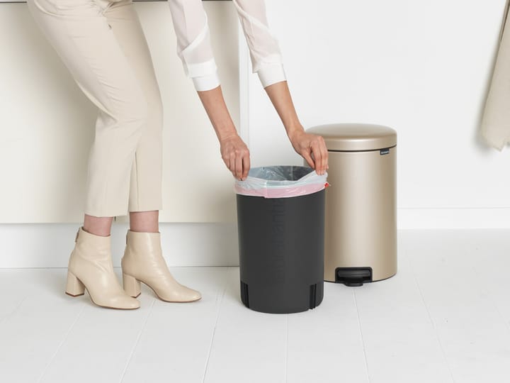 New Icon pedaalemmer 20 liter, Metallic Gold Brabantia