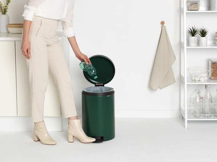 New Icon pedaalemmer 20 liter, Pine green Brabantia